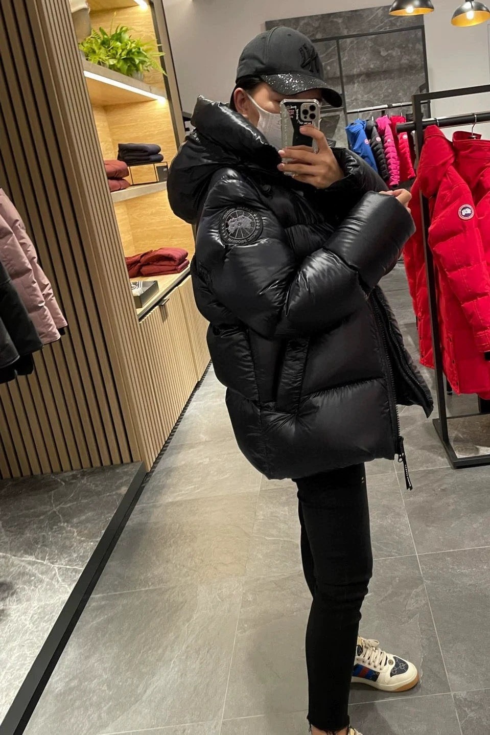 羽绒服-。 加拿大鹅 Crofton男女同款黑标羽绒服这款日常穿搭常备单品采用我们的可持续 Feathe