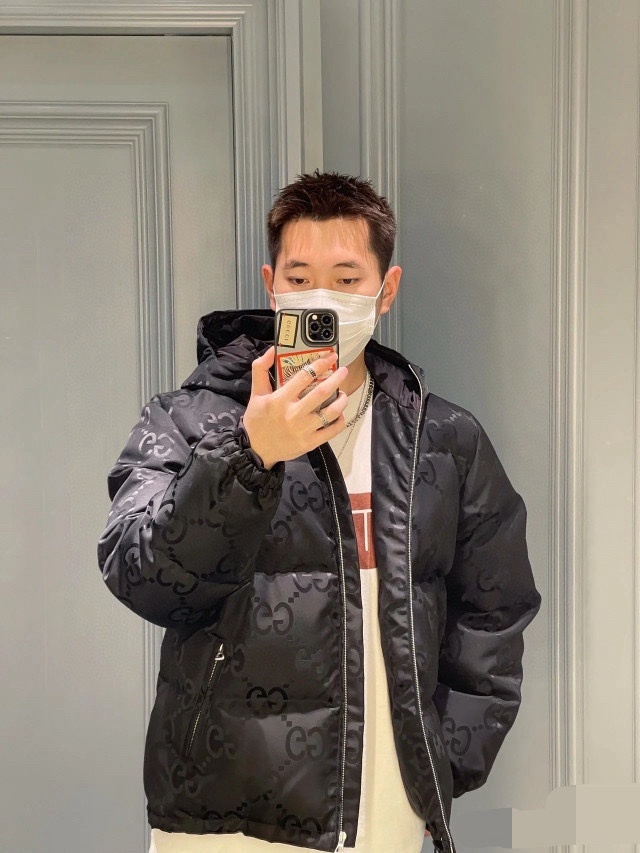 羽绒服-。 GUC黑武士黑客系列双G暗纹印花连帽羽绒服外套!客供再生尼龙面料制作,内里白鹅绒填充,给予温