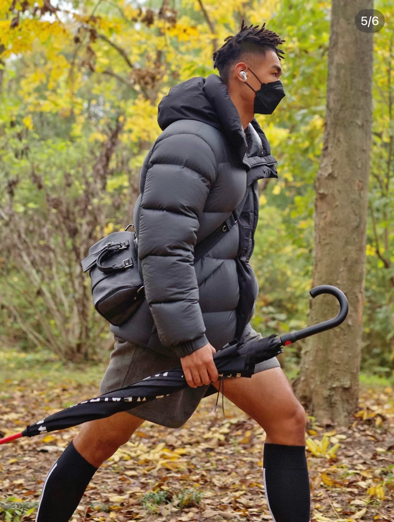 羽绒服-。 MC黑武士冬季爆款羽绒服 短款羽绒服浮雕门禁羽绒服面包服！磨砂利落色彩与剪裁打造干练姿态，身