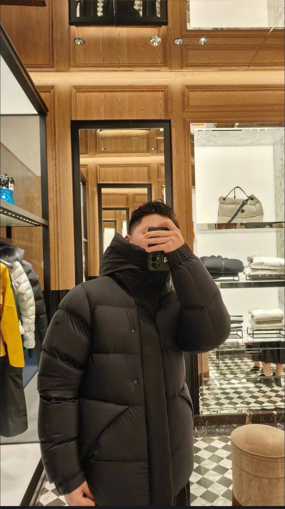 羽绒服-。 MC黑武士冬季爆款羽绒服 短款羽绒服浮雕门禁羽绒服面包服！磨砂利落色彩与剪裁打造干练姿态，身