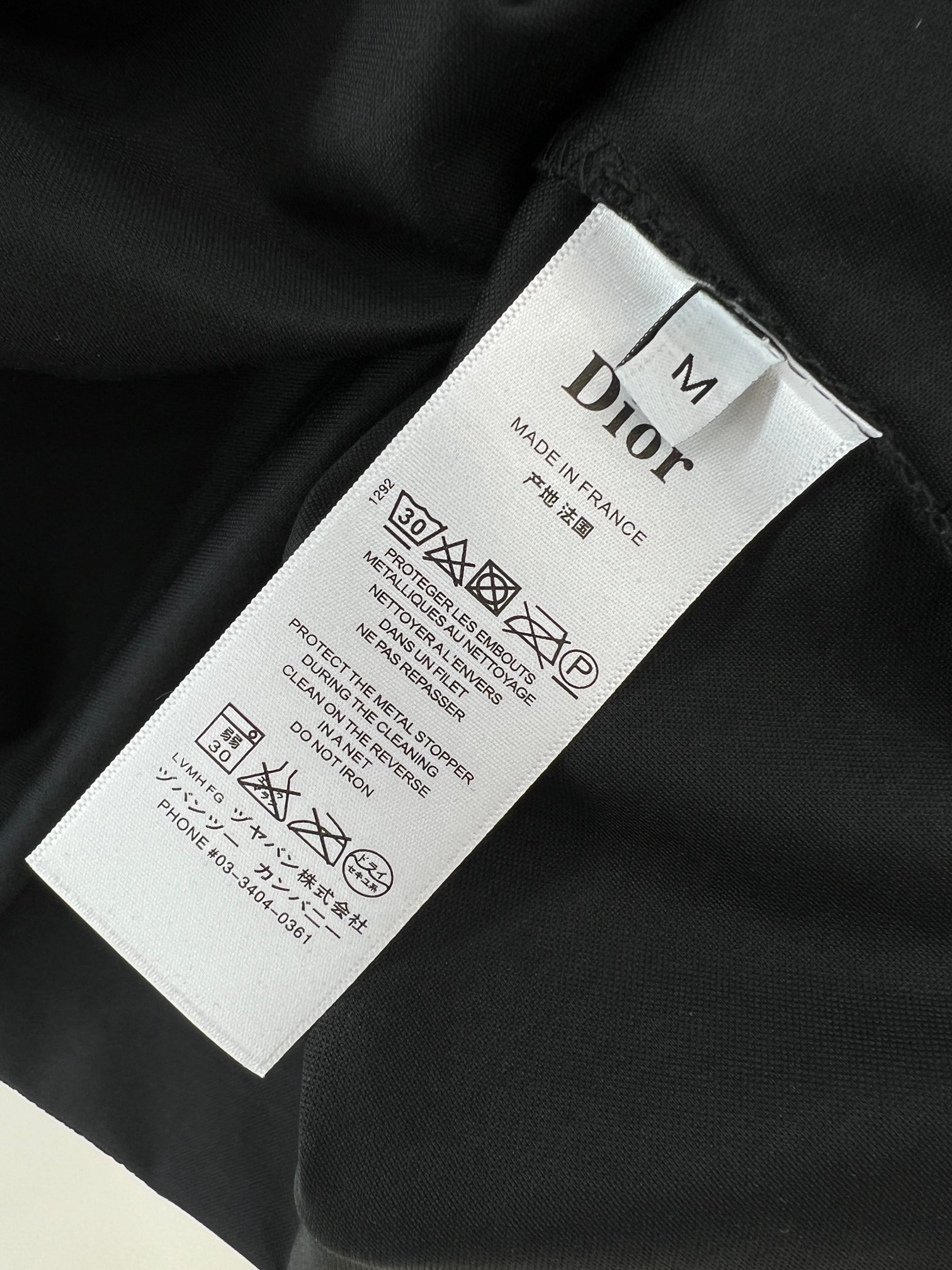  小迪毛巾绣花工艺标识情侣款短袖
 重温经典~高级感拉满的Di**毛巾绣短袖来了！胸前立体“DI**”毛