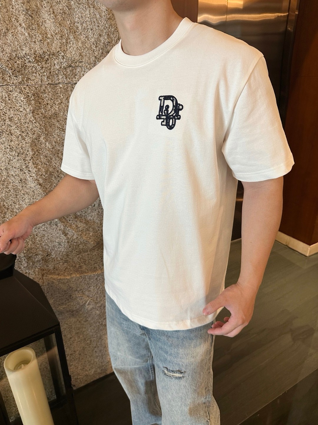 CD老花小标~夏季新款纯棉短袖T恤 高阶松弛感穿搭首选，经典老花小标刺绣，精致不张扬，低调彰显品味。高克