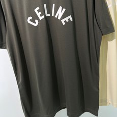 CE天丝亚麻混纺字母T 高阶松弛感之选~经典弧形CE字母标识,以高密胶印工艺呈现,利落挺括不软塌,低调中 CE天丝亚麻混纺字母T 高阶松弛感之选~经典弧形CE字母标识,以高密胶印工艺呈现,利落挺括不软塌,低调中