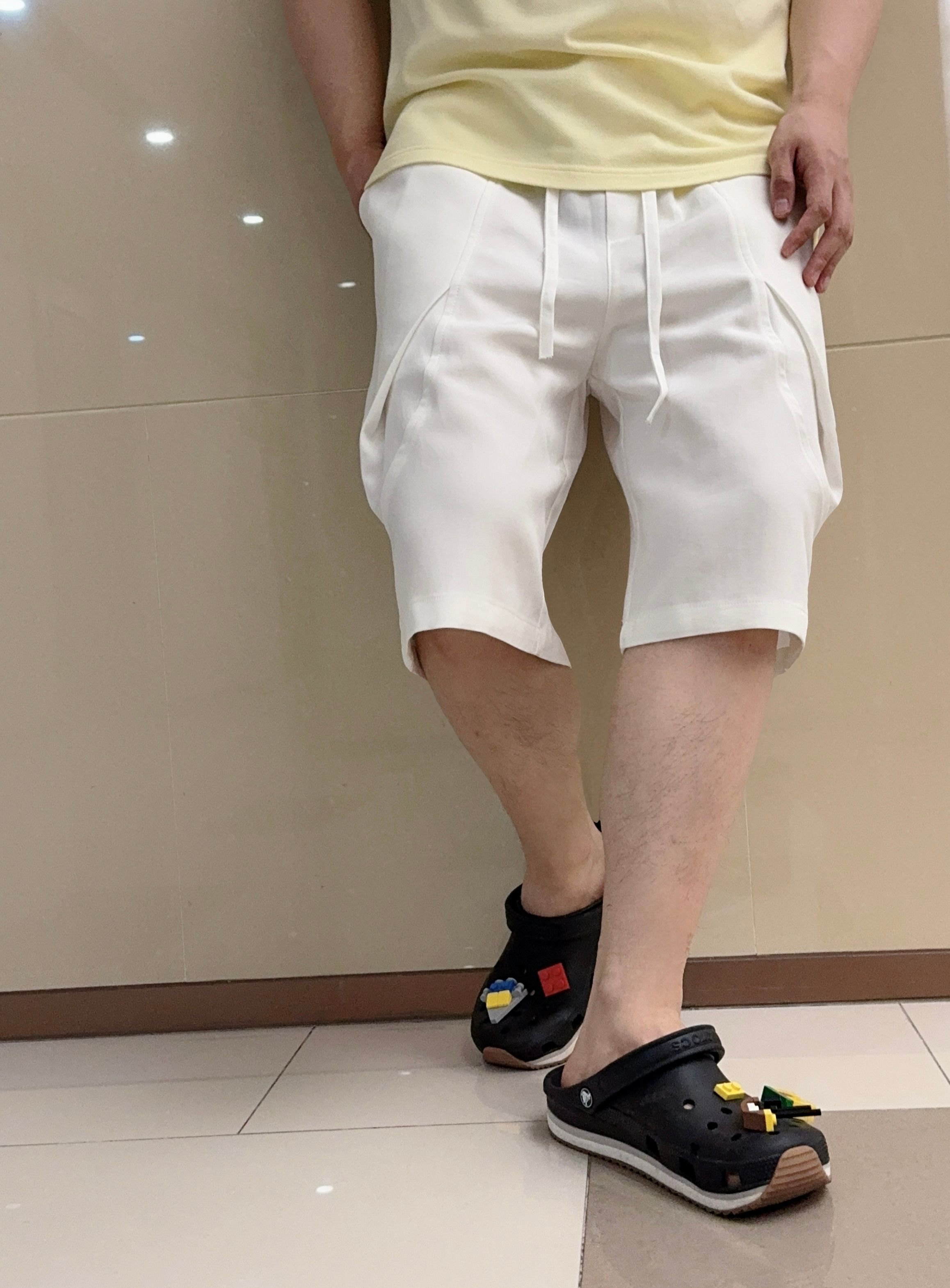 。 H凉感阔版休闲亚麻短裤｜夏日松弛感刚需神裤材质 天丝亚麻聚酯纤维混纺 超级亲肤凉爽 ➕以解构立体拼接