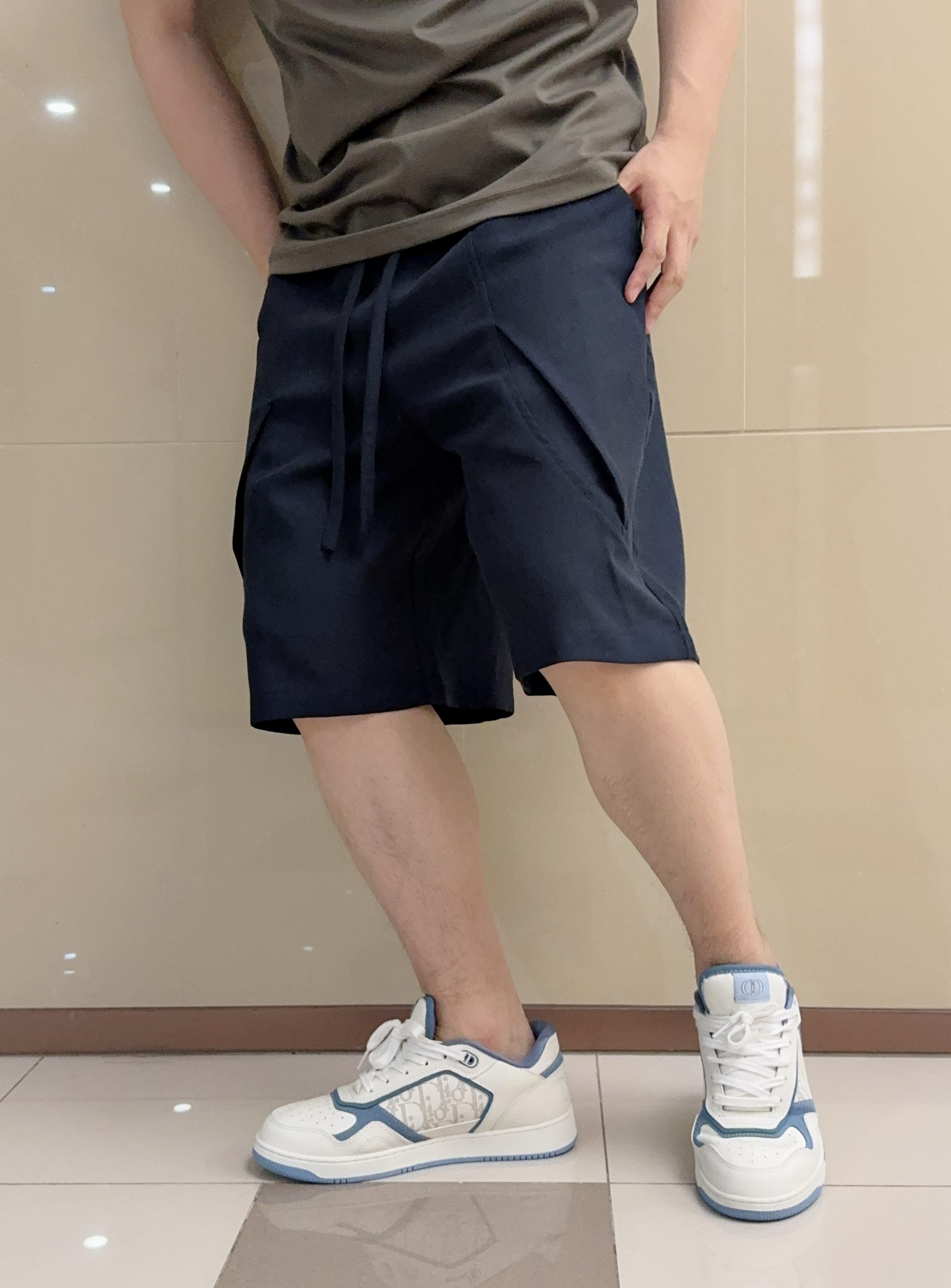 。 H凉感阔版休闲亚麻短裤｜夏日松弛感刚需神裤材质 天丝亚麻聚酯纤维混纺 超级亲肤凉爽 ➕以解构立体拼接