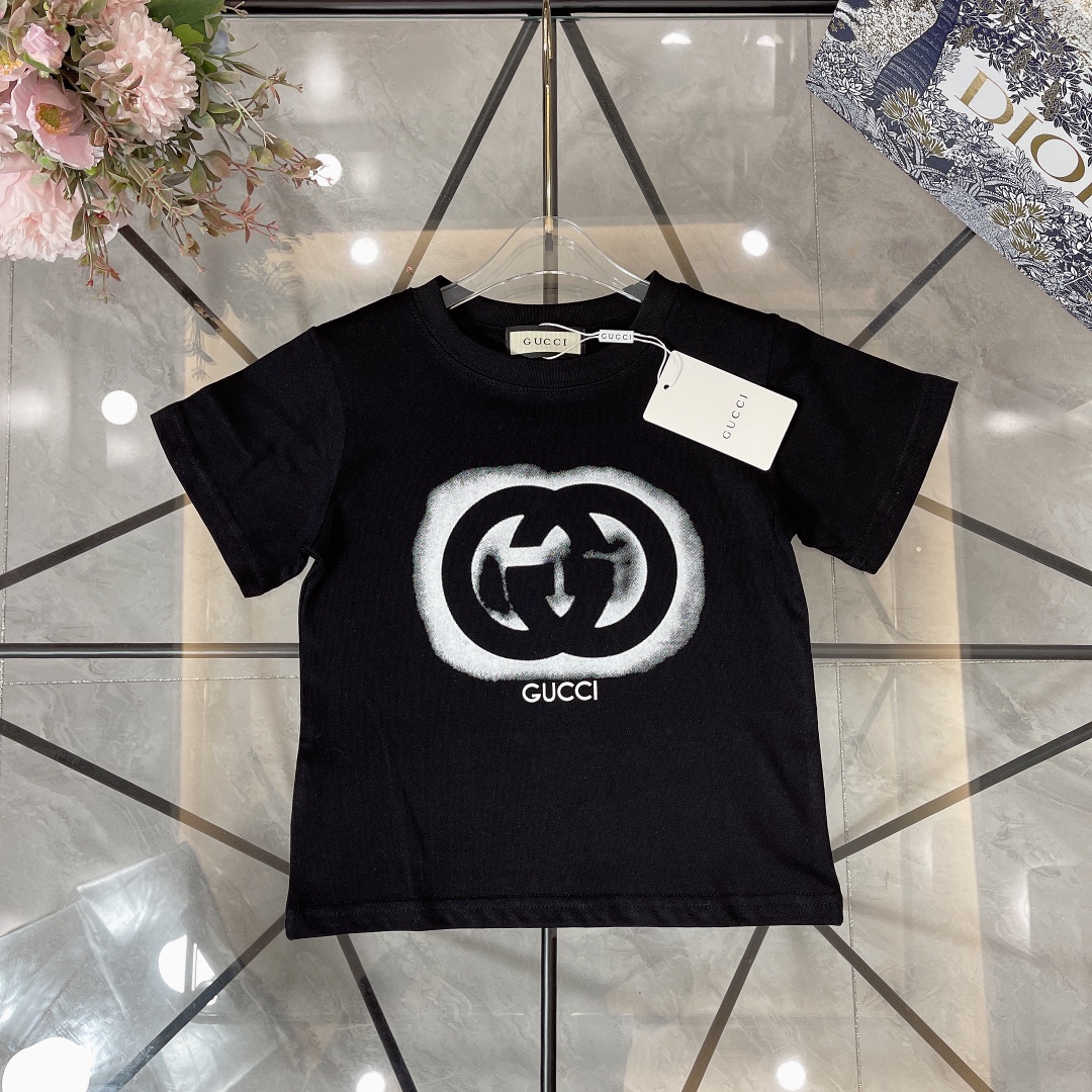 Gucci Odzież T-Shirt Czarny Biały Drukowanie Bawełna czesana Wiosenna kolekcja Krótki rękaw