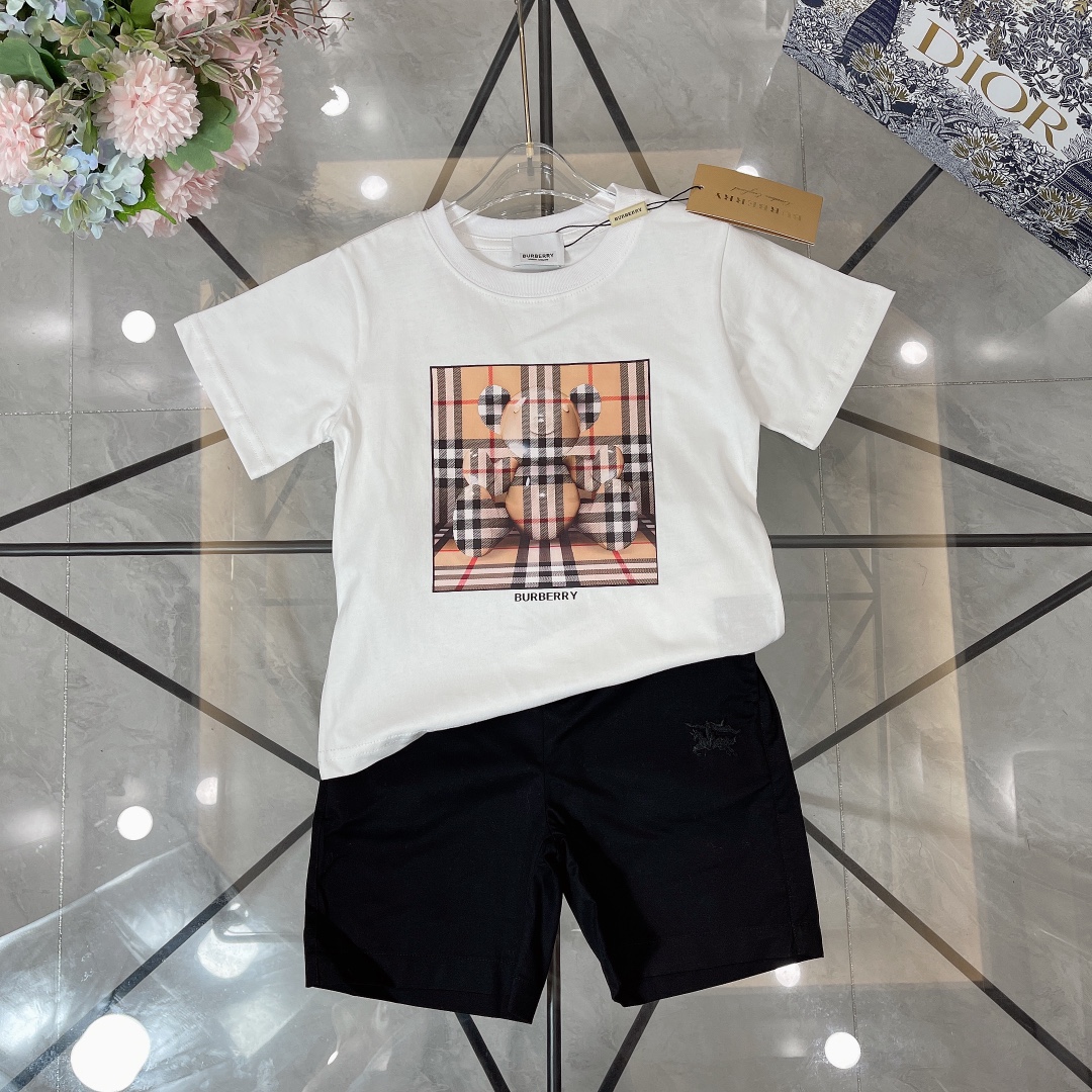 Burberry Odzież T-Shirt Replica 2024 Idealny luksus
 Hafty Bawełna Krótki rękaw