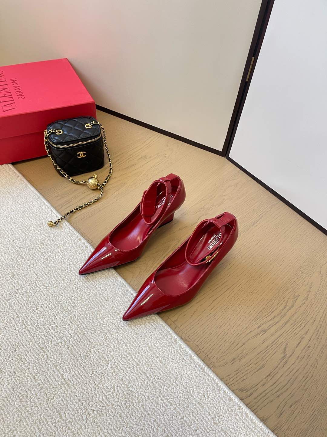 [Valentino Women