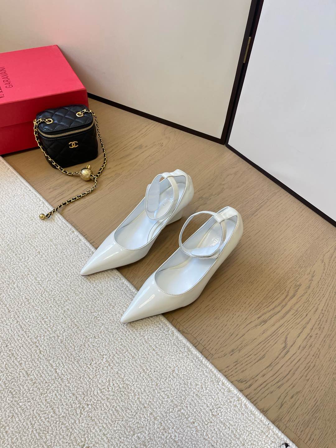 [Valentino Women