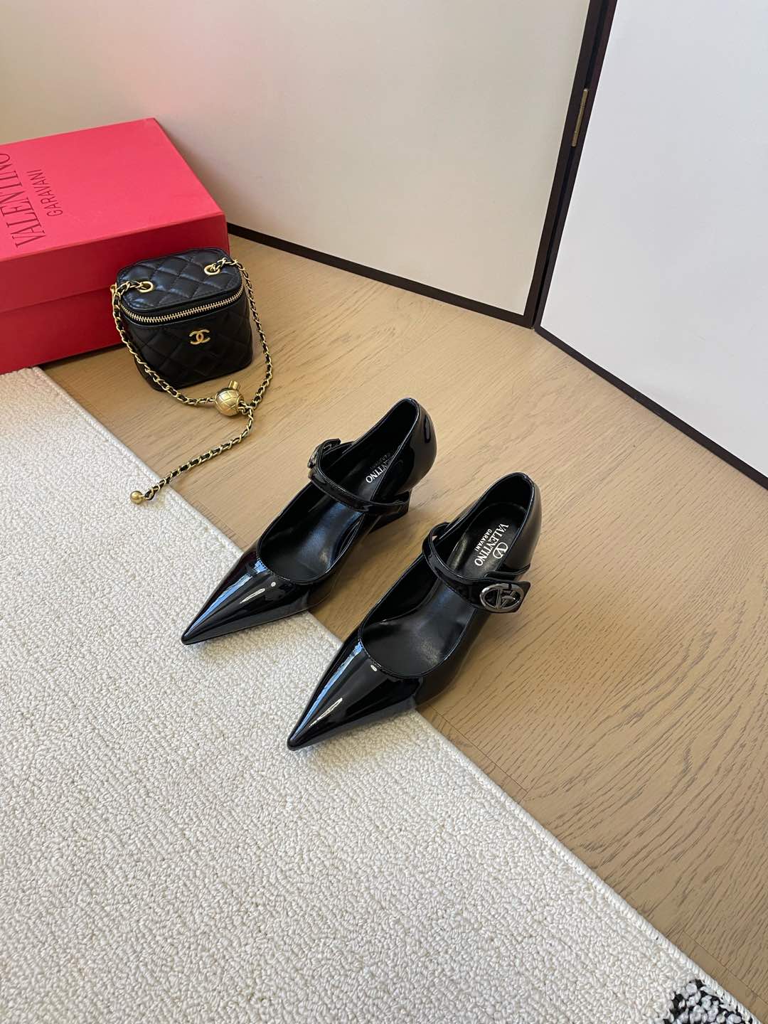 [Valentino Women