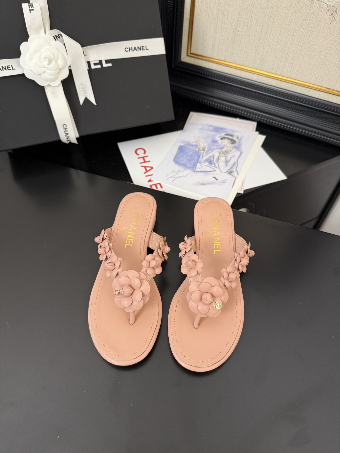 NO:237221,[Spot sale] *25 Counter [authentic grade] version!  !  Official catalog Number of codes 35, 36, 37, 38, 39 (34/40/41 Custom made to communicate with customer service) Heel height 2.5cm, all equipped with genuine Italian packaging, slippers, slippers19860909【现货发售】 *25 专柜【正品级】版本！！ 官方目录 码数35、36、37、38、39 (34/40/41 需要定做跟客服♂沟通)  跟高2.5cm 均配有意大利正品包装,拖鞋,slippers,Women's Shoes