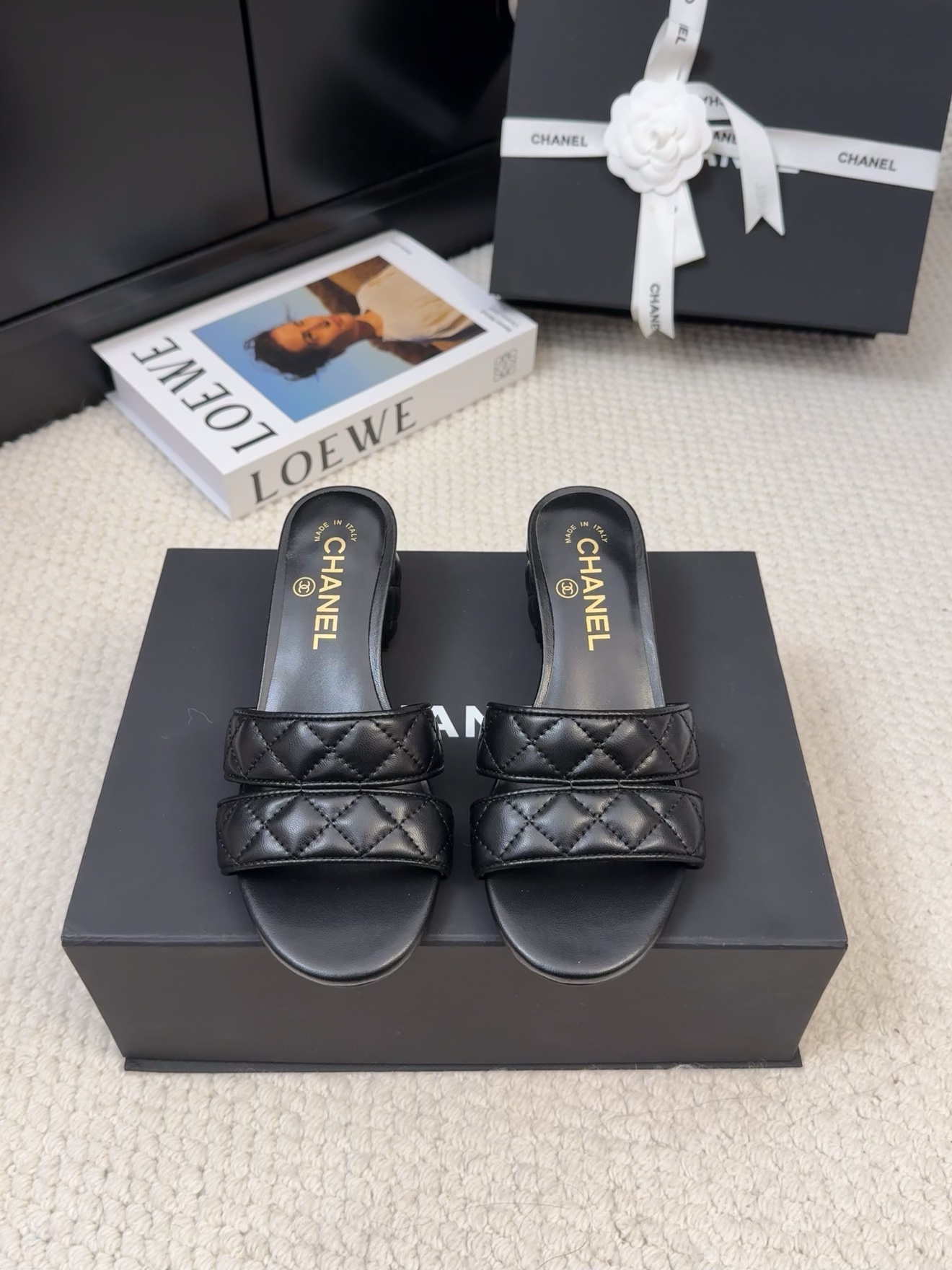 NO:244423,[Spot sale] *25 Counter [authentic grade] version!  !  Official catalog Number of sizes 35, 36, 37, 38, 39 (34/40/41 Custom made to communicate with customer service) Slippers Sandals 10 heel height. 4.5cm are all equipped with genuine Italian packaging, slippers, sandals, slippers19860909【现货发售】 *25 专柜【正品级】版本！！ 官方目录 码数35、36、37、38、39 (34/40/41 需要定做跟客服♂沟通)拖鞋 凉鞋10 跟高. 4.5cm 均配有意大利正品包装,拖鞋,sandals,slippers,Women's Shoes