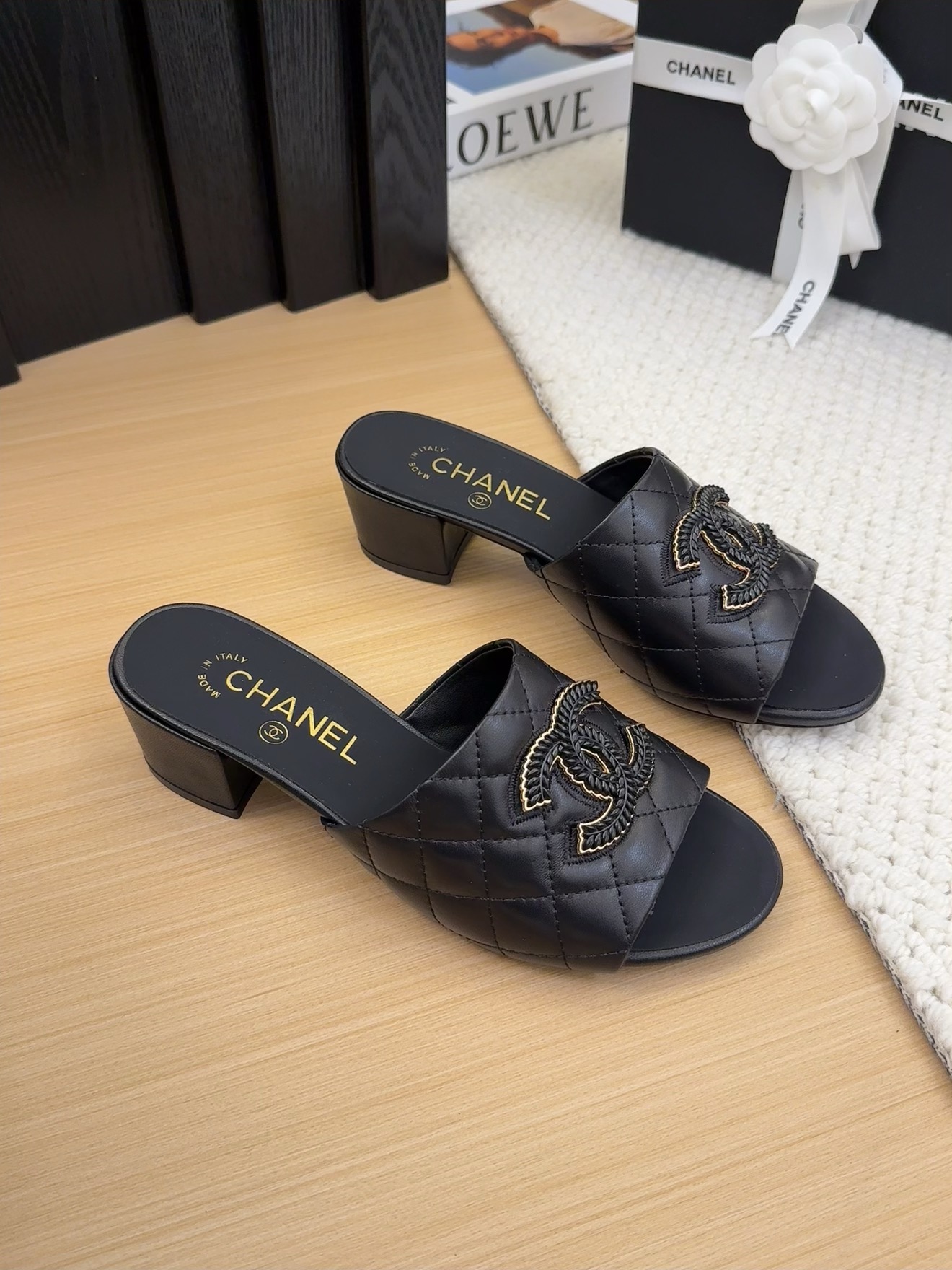 Elegant Women's Mules with Block Heel and Iconic CC Logo, Premium Quality 2 i1742150468 3575 6