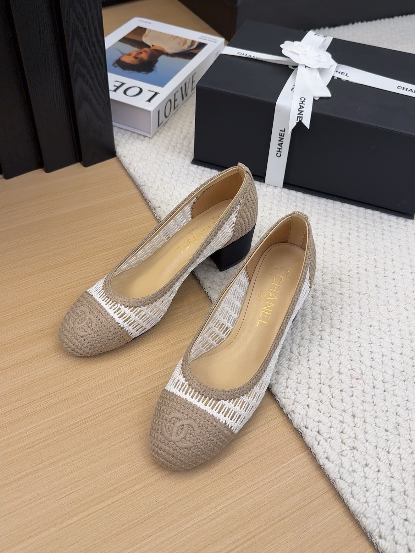 Chanel 25p Woven Beige & White Ballet Heels, Elegant & Comfortable 3 i1742387955 4007 0