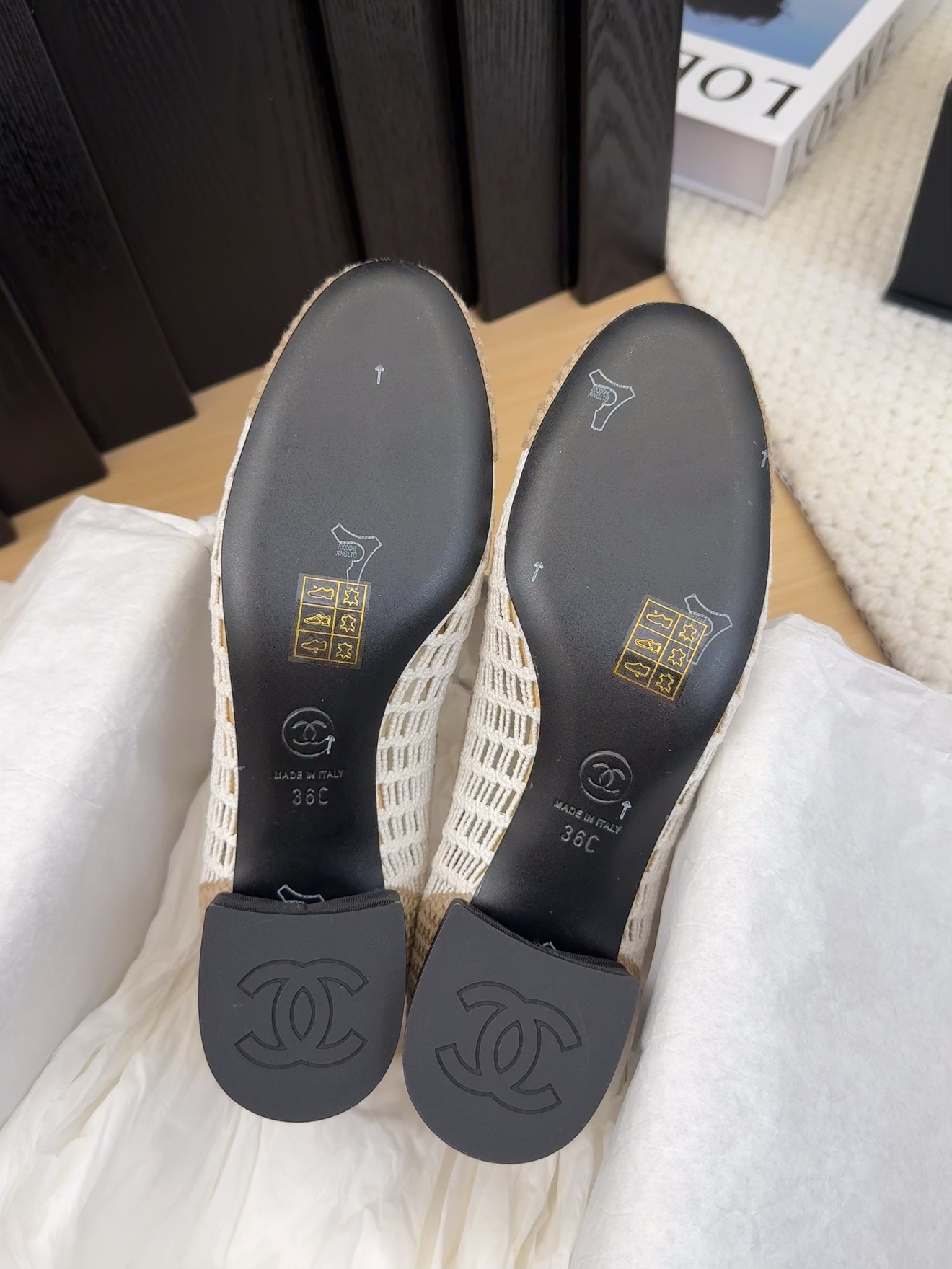 Chanel 25p Woven Beige & White Ballet Heels, Elegant & Comfortable 9 i1742387955 5118 0