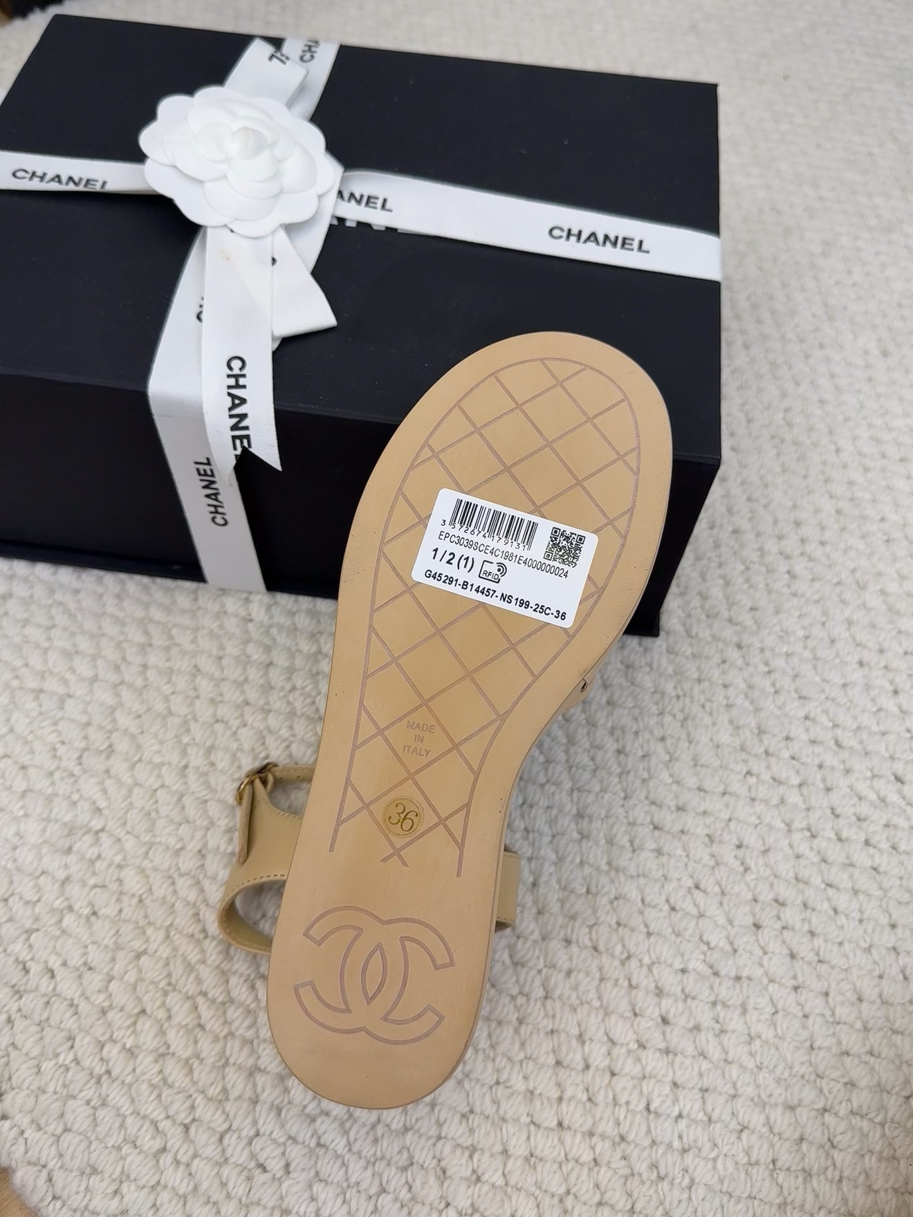 CHANEL Women's Beige Leather Flower Accent Platform Wedge Sandals 10 i1742492126 1879 3