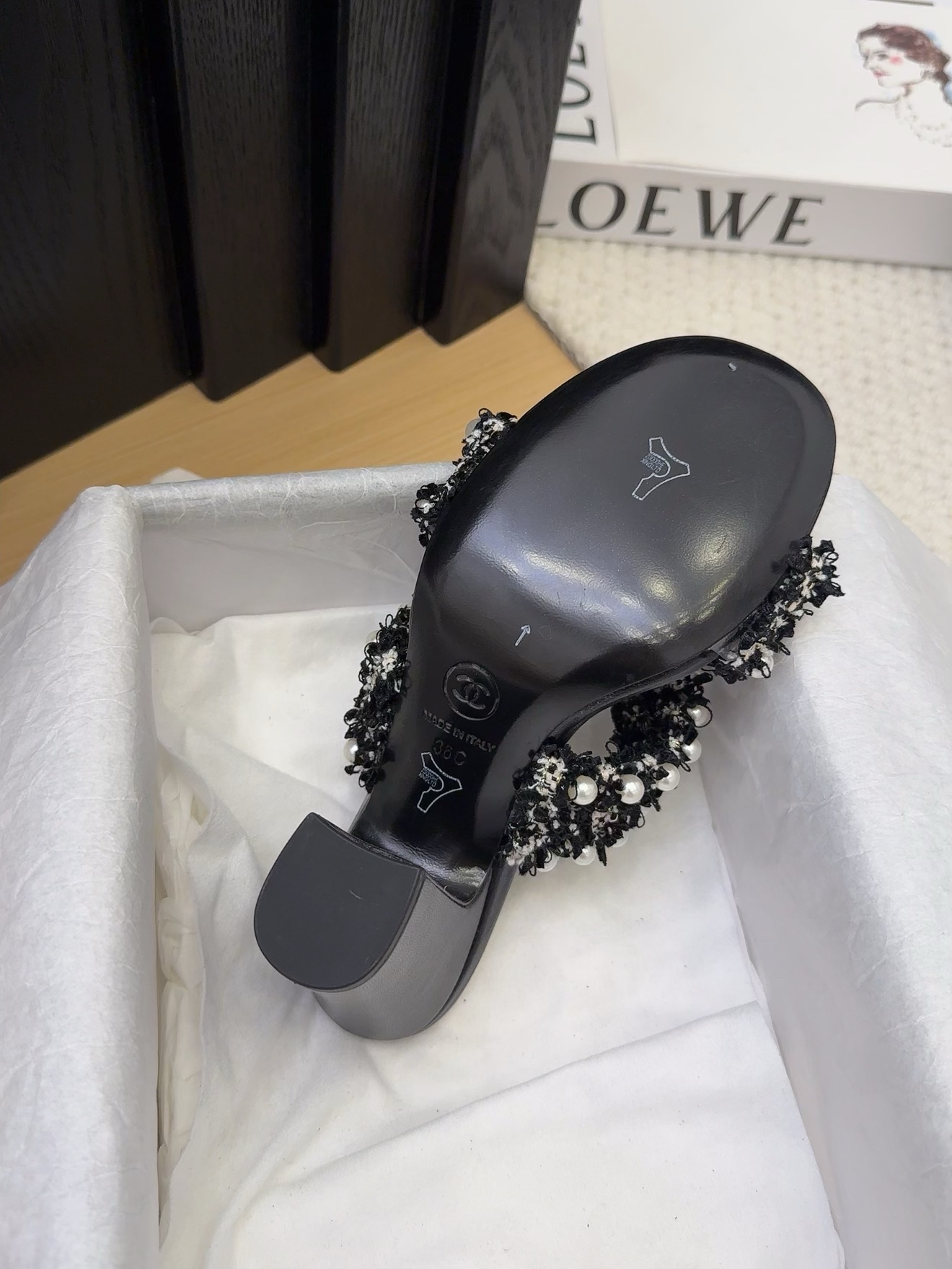 Elegant Chanel Heeled Sandals with Pearl Embellishments for Women, Black/White 7 i1742905186 2985 5