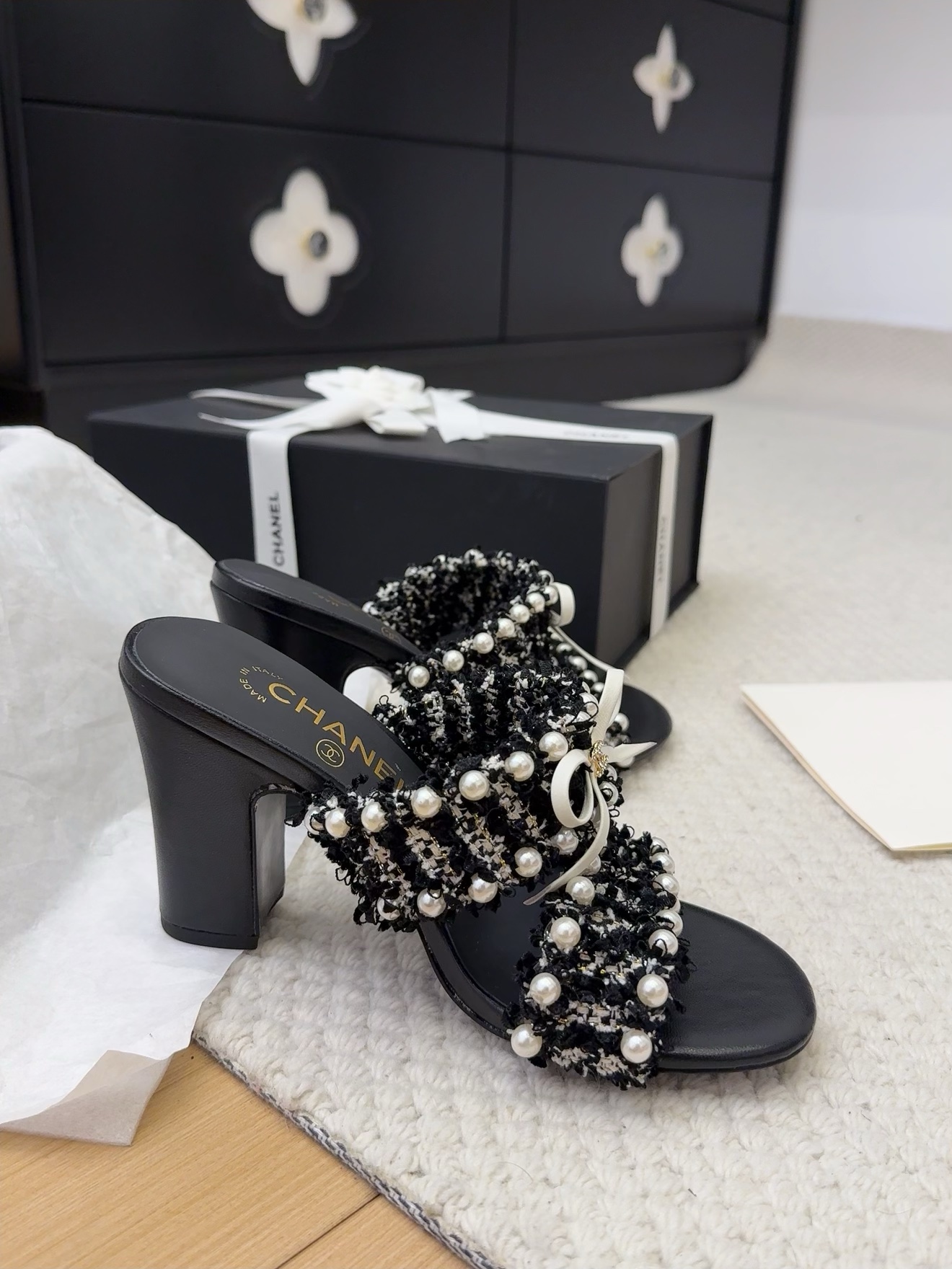 Elegant Chanel Heeled Sandals with Pearl Embellishments for Women, Black/White 9 i1742905186 415 6