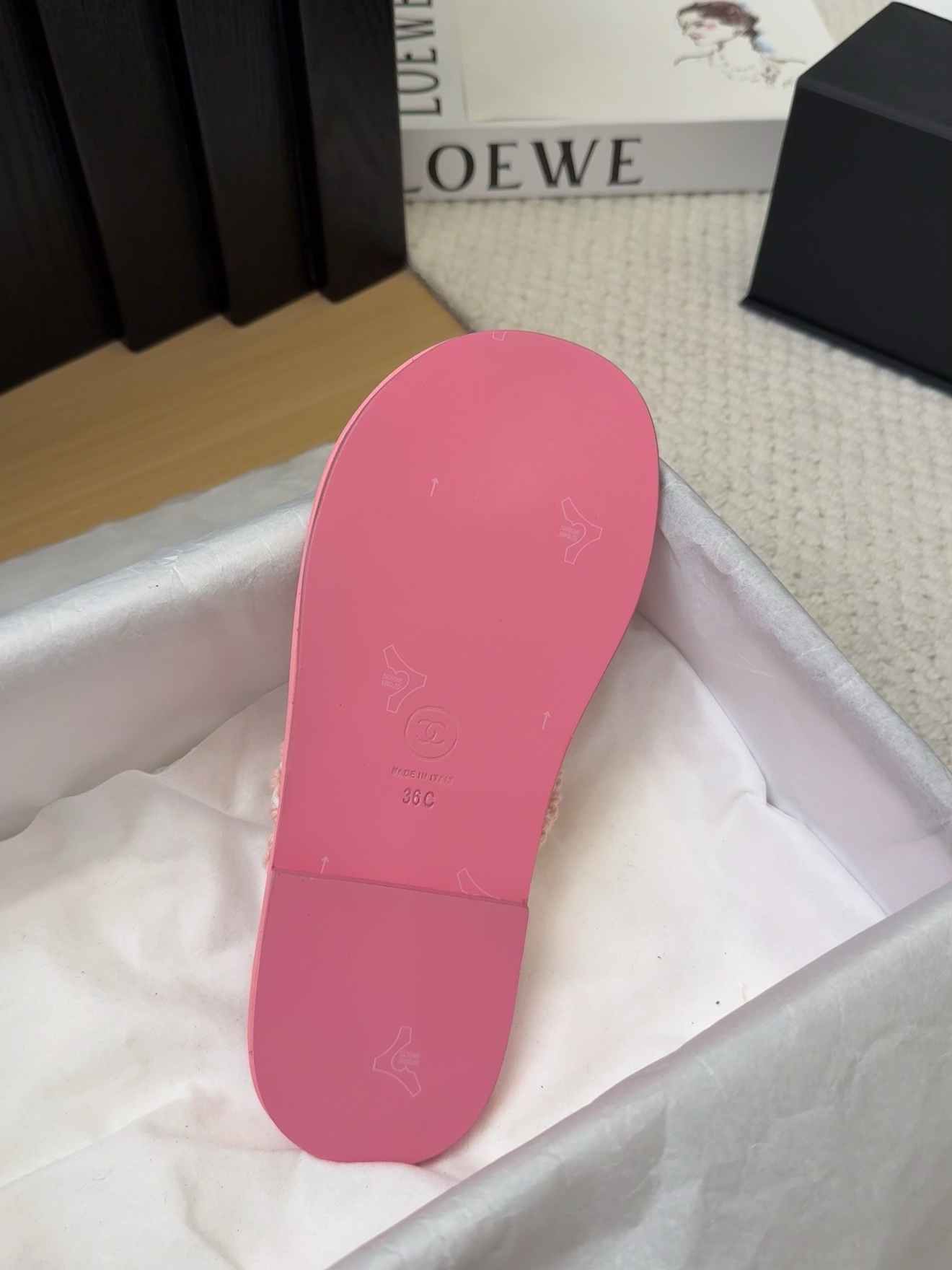 Elegant Chanel Pink Striped Thong Sandals Women's Summer Beach Shoes Size 35-39 10 i1743063207 465 0