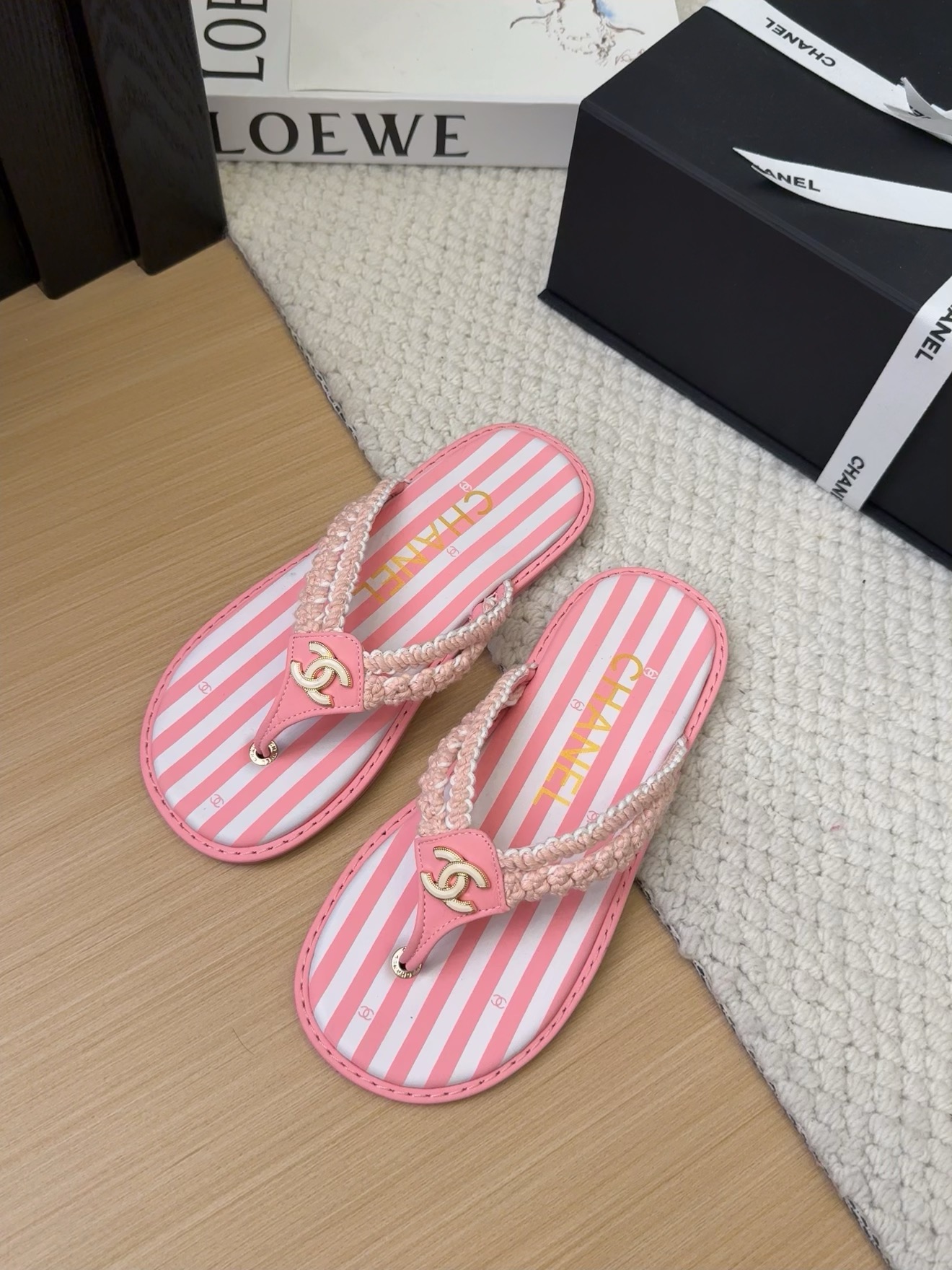 Elegant Chanel Pink Striped Thong Sandals Women's Summer Beach Shoes Size 35-39 2 i1743063207 7459 2
