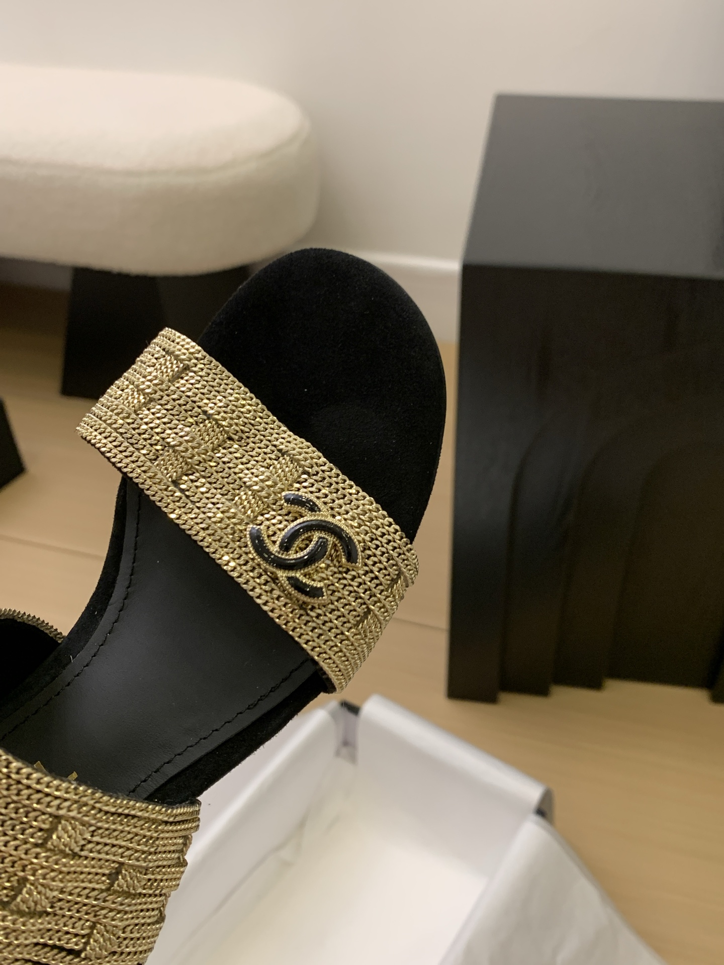 Chanel 25 Sandal with Gold Chain Detail - Authentic Italian Craftsmanship 10 i1743188998927 3378 0 7