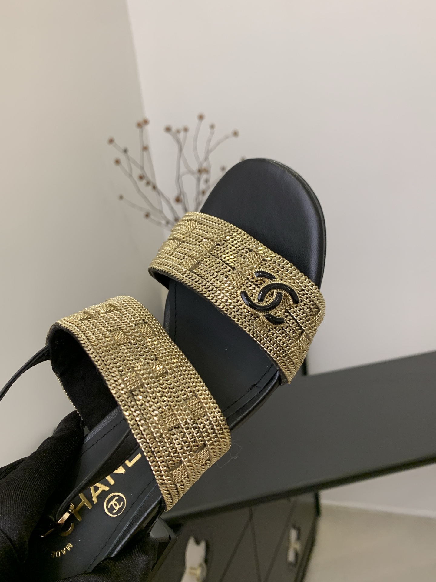 Elegant Chanel Women's Sandals with Gold Chain Detail, Italian Packaging 6 i1743199301749 673 0 4