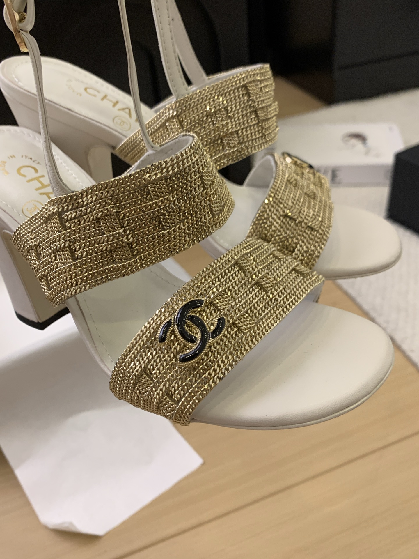Elegant Heeled Sandals with Ankle Strap and Gold Detailing - Perfect for Any Event 7 i1743202412869 777 0 4