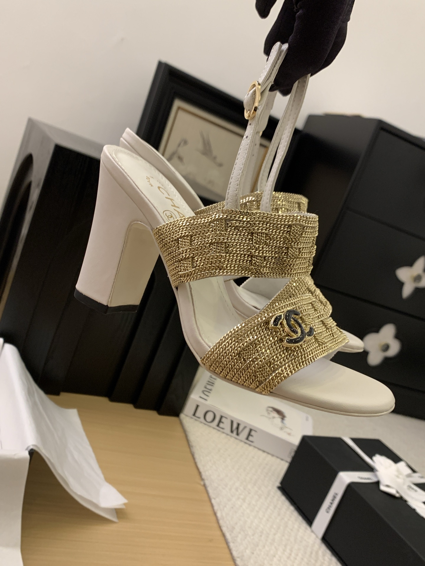Elegant Heeled Sandals with Ankle Strap and Gold Detailing - Perfect for Any Event 6 i1743202414579 660 0 3