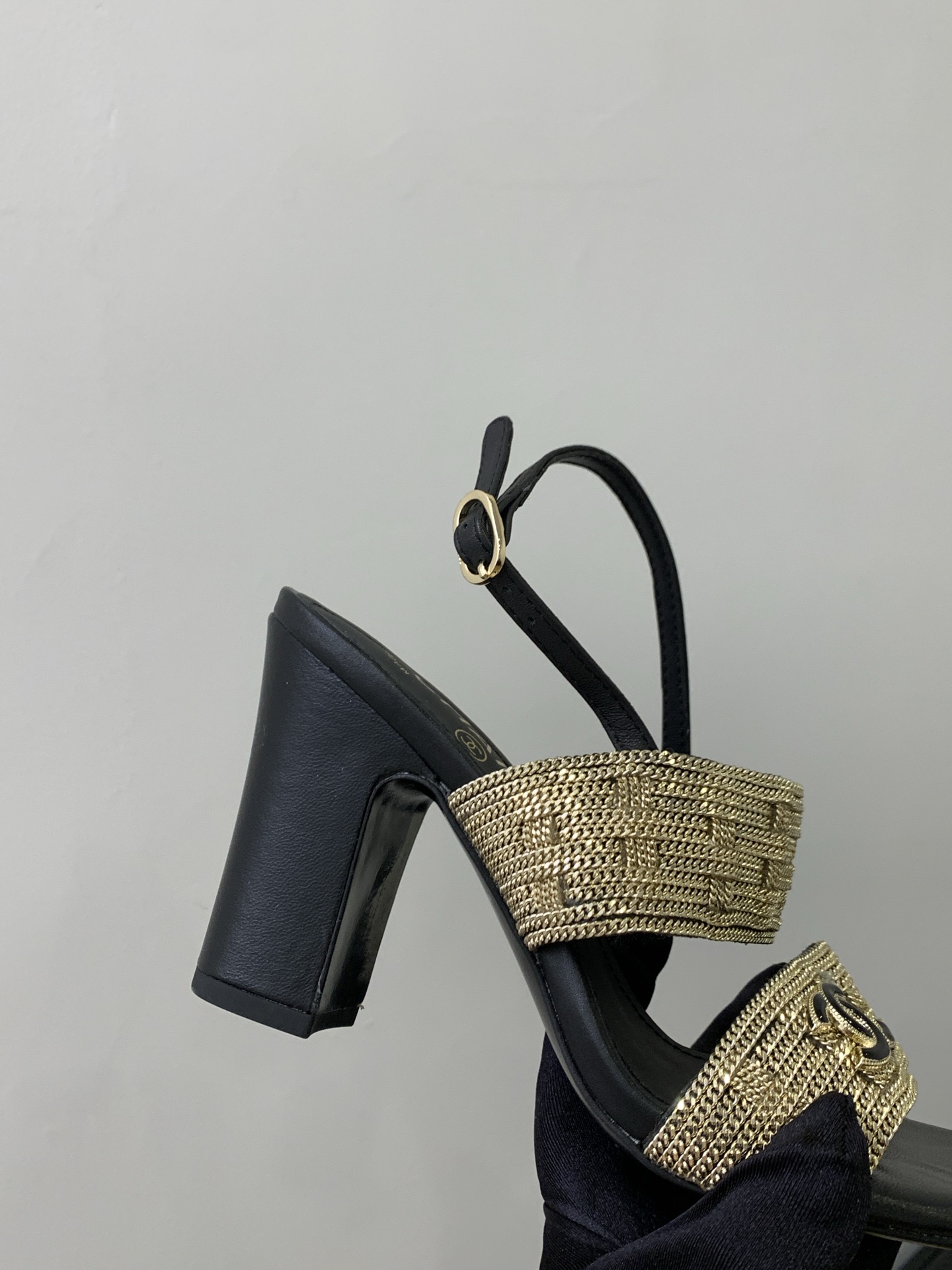 Elegant Chanel Slingback Sandals - Black and Gold, Authentic Italian Packaging 9 i1743203378924 5027 0 7