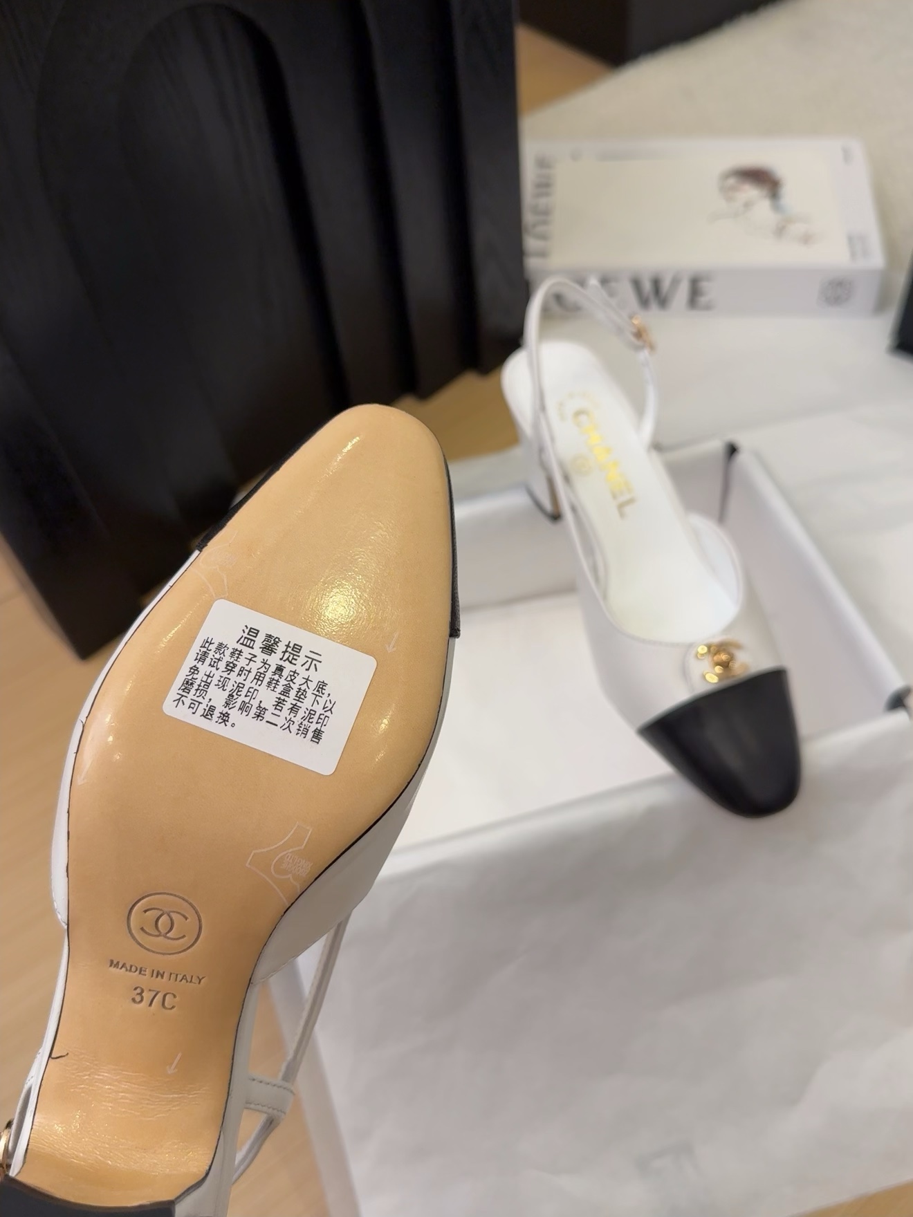 Elegant Chanel 25 Slingback Heels - Black and White Leather Pumps 8 i1743328853 5361 0