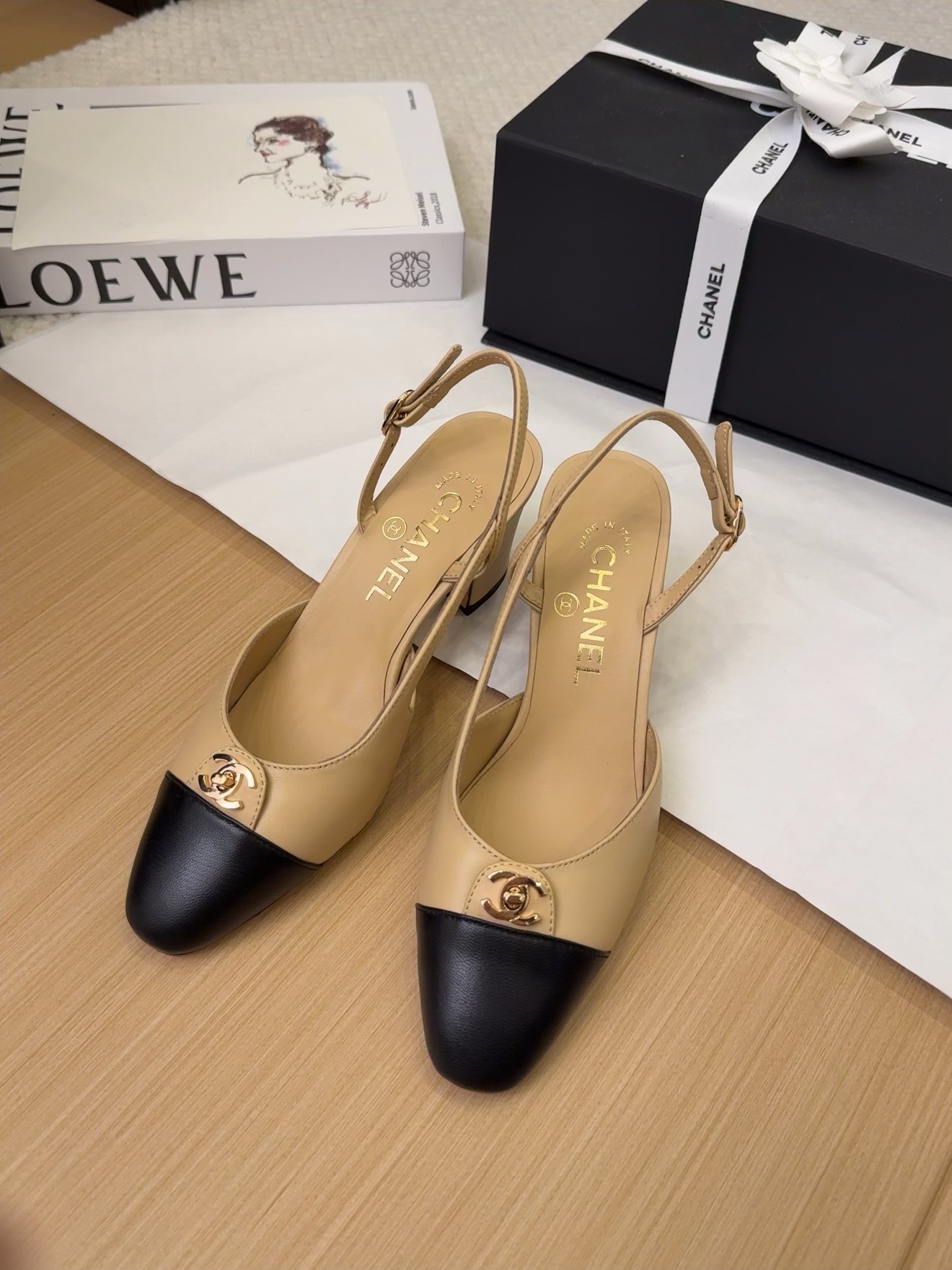 Elegant Chanel Slingback Pumps: Beige & Black Leather, Authentic Italian Packaging 3 i1743328986 6934 7