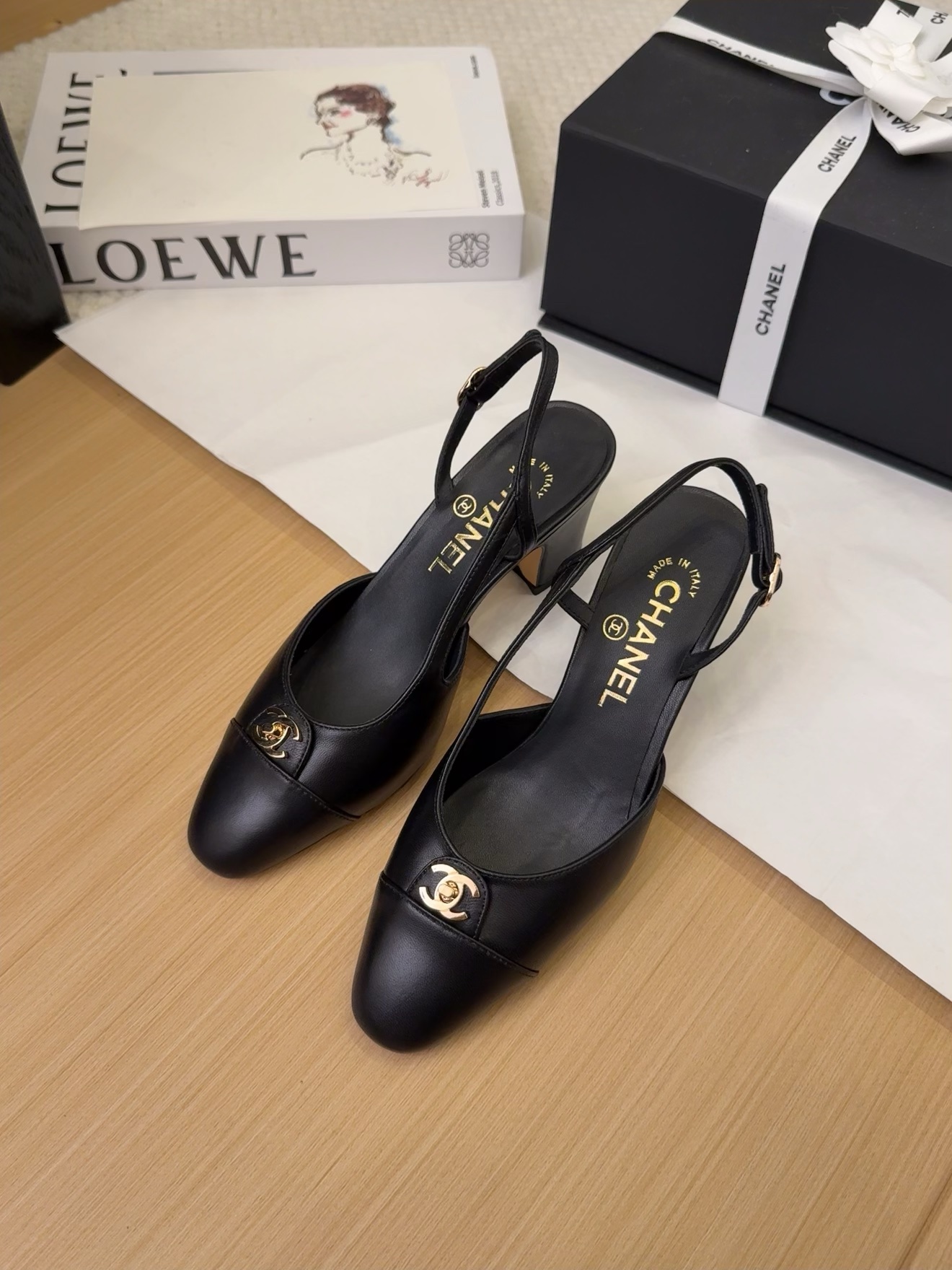 Elegant Leather Heeled Slingbacks - Iconic Design, Ultimate Comfort 3 i1743329013 6978 0