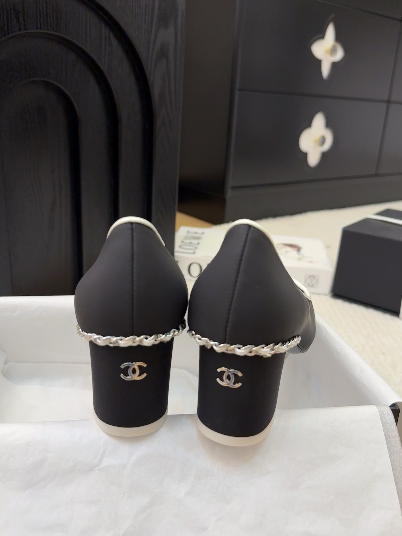 Chanel 25 Black & White Leather Pumps, Italian Packaging, Women Shoes 10 i1743387571 6292 5