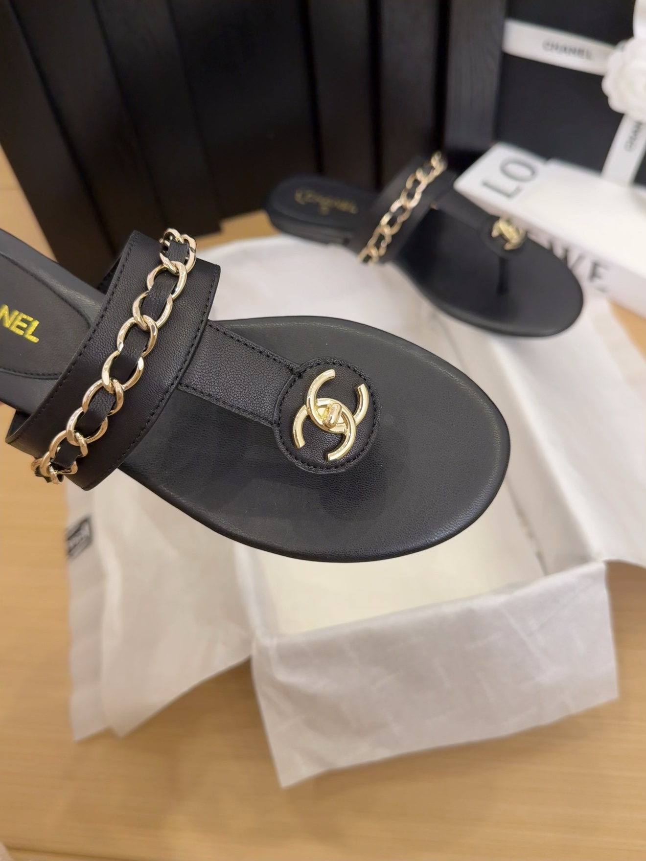 Elegant Chanel Black Leather Thong Sandals with Chain Detail - Size 35-39 8 i1743510680 9055 7