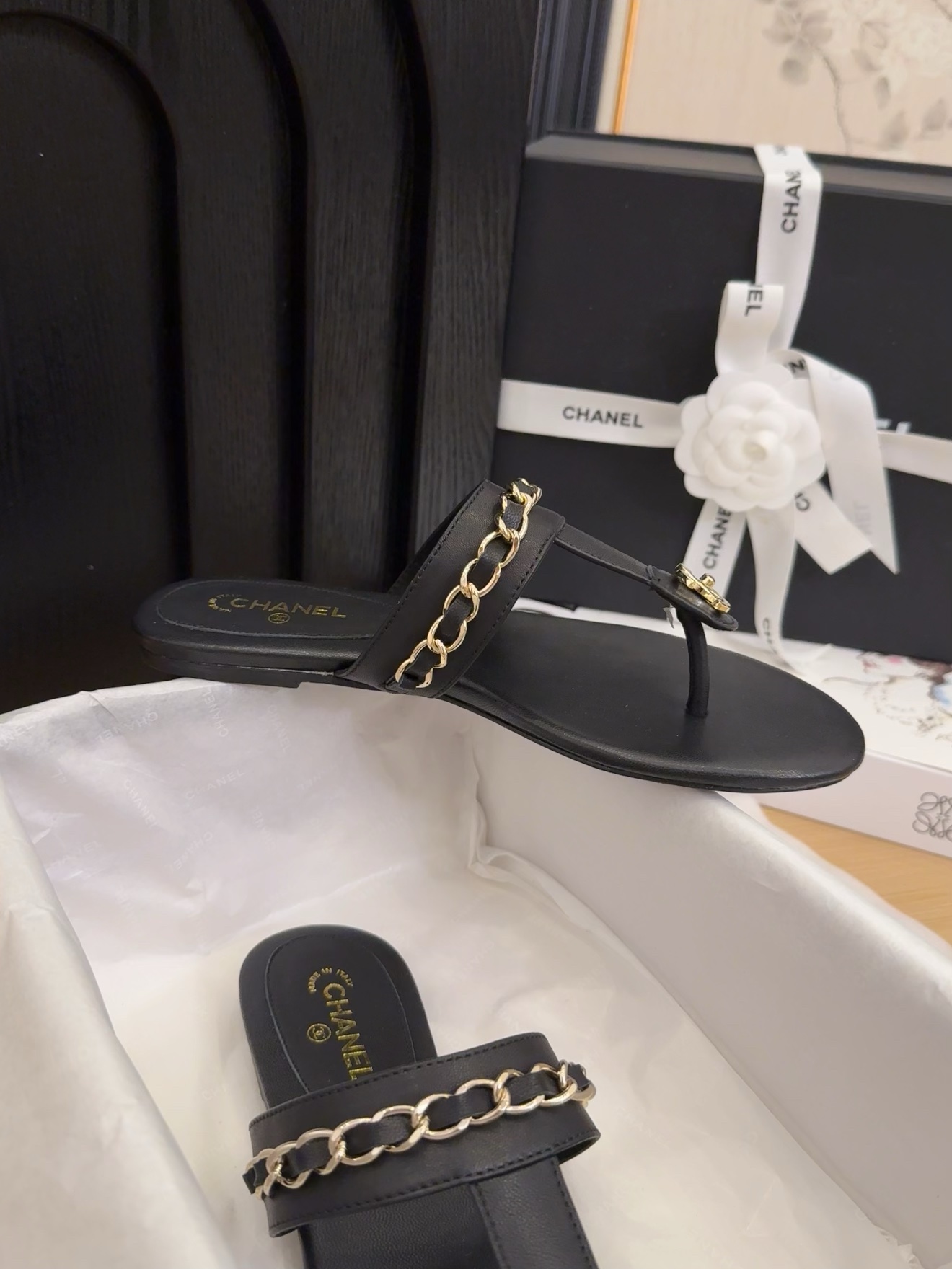 Elegant Chanel Black Leather Thong Sandals with Chain Detail - Size 35-39 7 i1743510680 9671 8