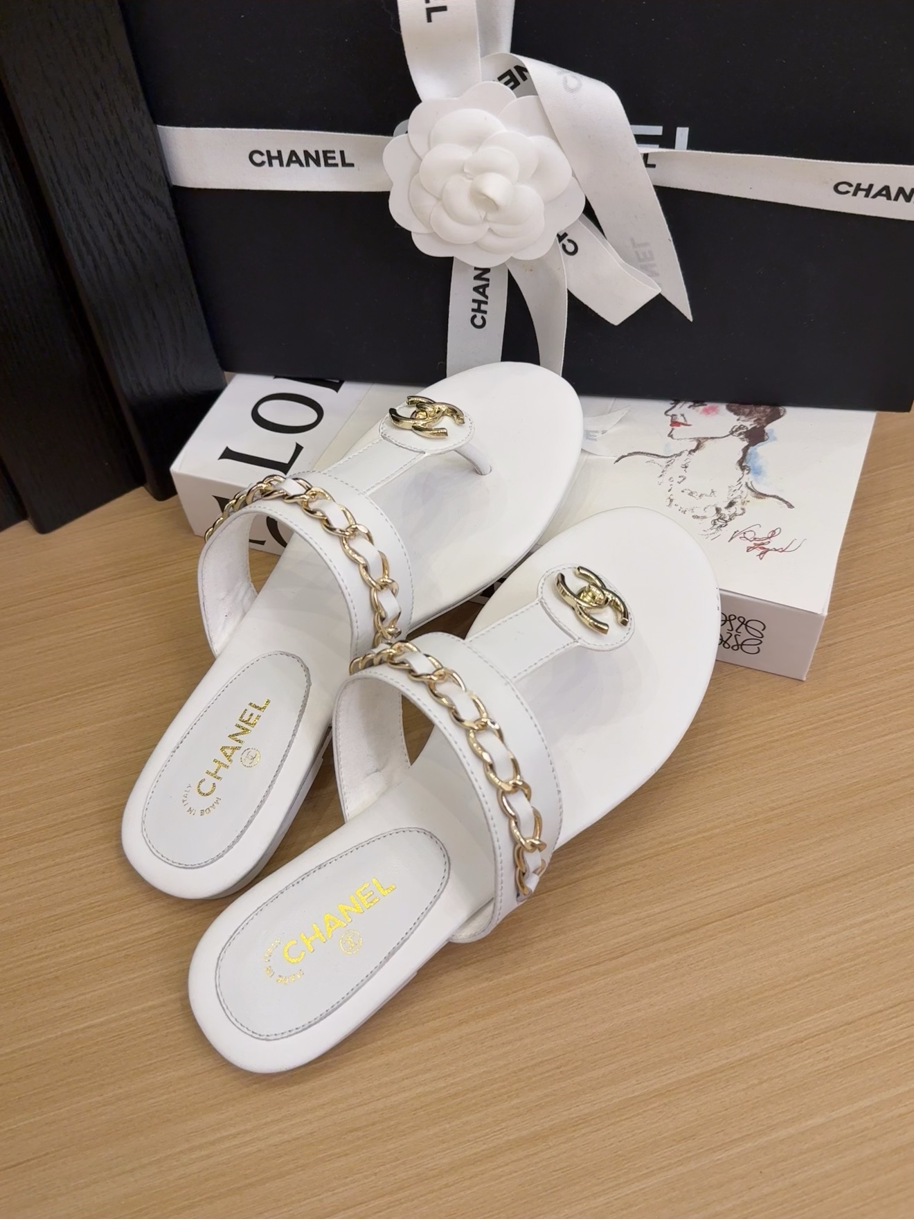 Elegant White Leather Thong Sandals With Chain Detail - Inspired by Chanel 5 i1743510722 5516 4