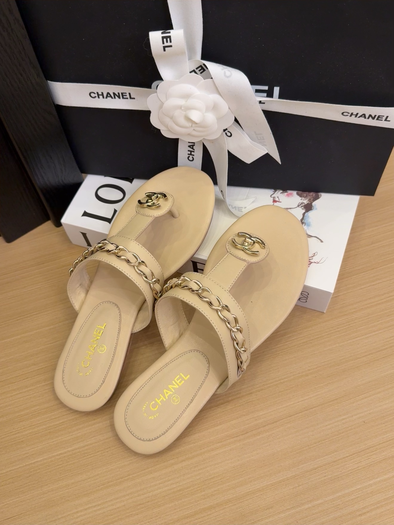 Elegant Chanel Sandals with Chain Detail - Italian Packaging Included 5 i1743510769 4281 4