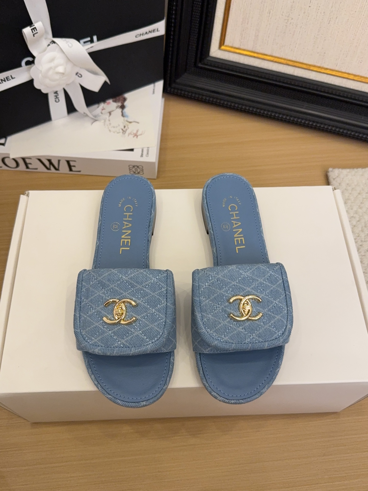 NO:266270,[Spot sale] *25 Counter [authentic grade] version!  !  Official catalog Number of codes 35, 36, 37, 38, 39 (34/40/41 Custom made to communicate with customer service) Heel height: 5cm/2.5cm All are equipped with genuine Italian packaging, slippers, slippers19860909【现货发售】 *25 专柜【正品级】版本！！ 官方目录 码数35、36、37、38、39 (34/40/41 需要定做跟客服♂沟通)  跟高:5cm/2.5cm 均配有意大利正品包装,拖鞋,slippers,Women's Shoes