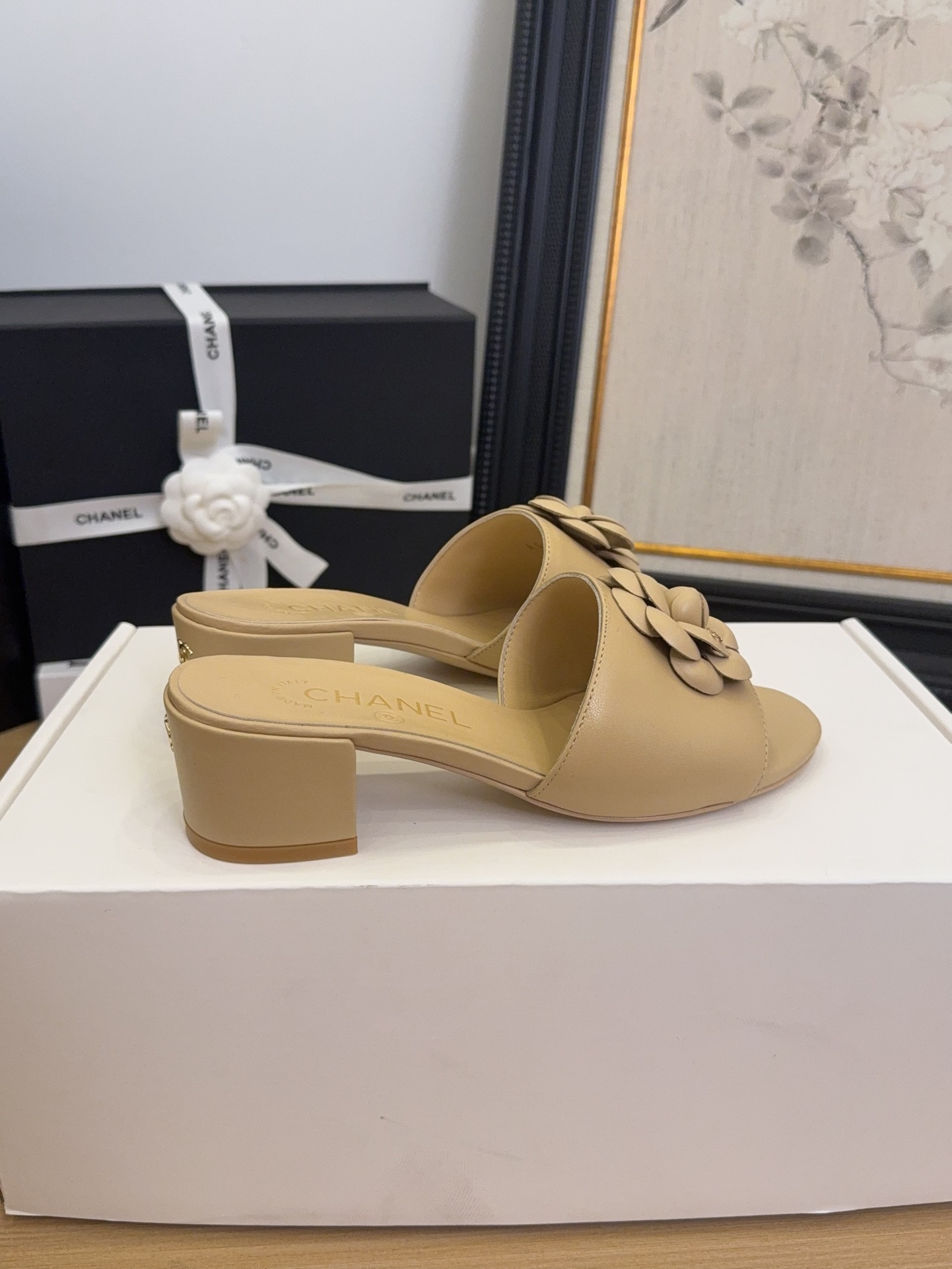 Elegant Women's Mules with Camellia Flower, Beige Leather, Low Block Heel 5 i1744199660 3683 3