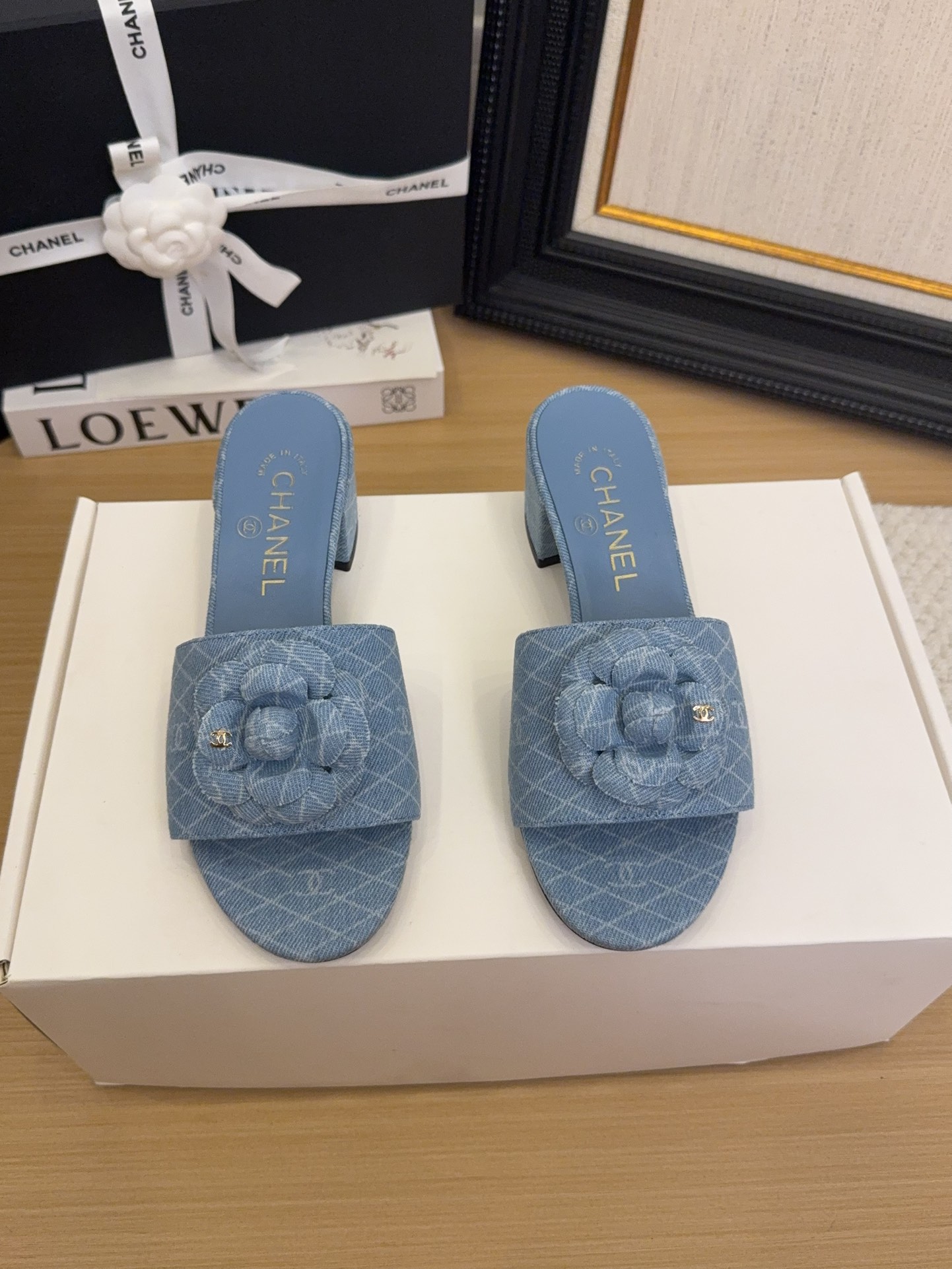 Elegant Chanel Denim Heeled Sandals with Camellia Flower – Sizes 35-39 4 i1744199817 6145 4