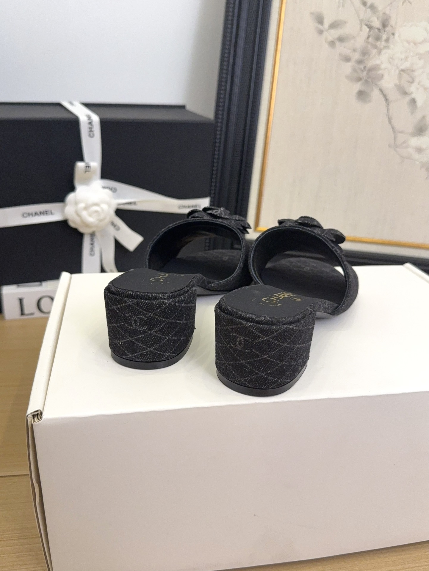Chanel 25 Women's Denim Mules with Camellia Accent - Stylish & Comfortable 9 i1744199982 579 4