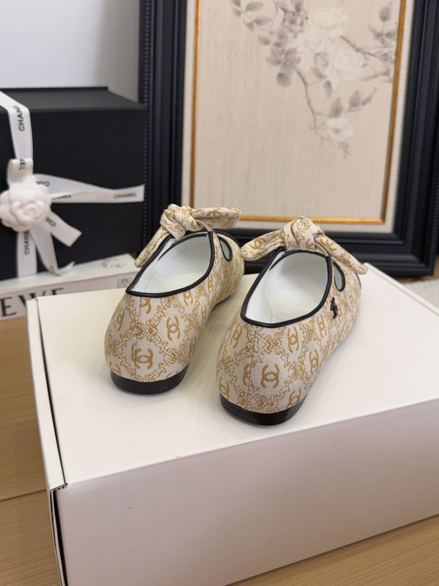 Elegant Chanel 25 Ballet Flats with Bow Detail - Authentic Italian Packaging 7 i1744209867 4036 0