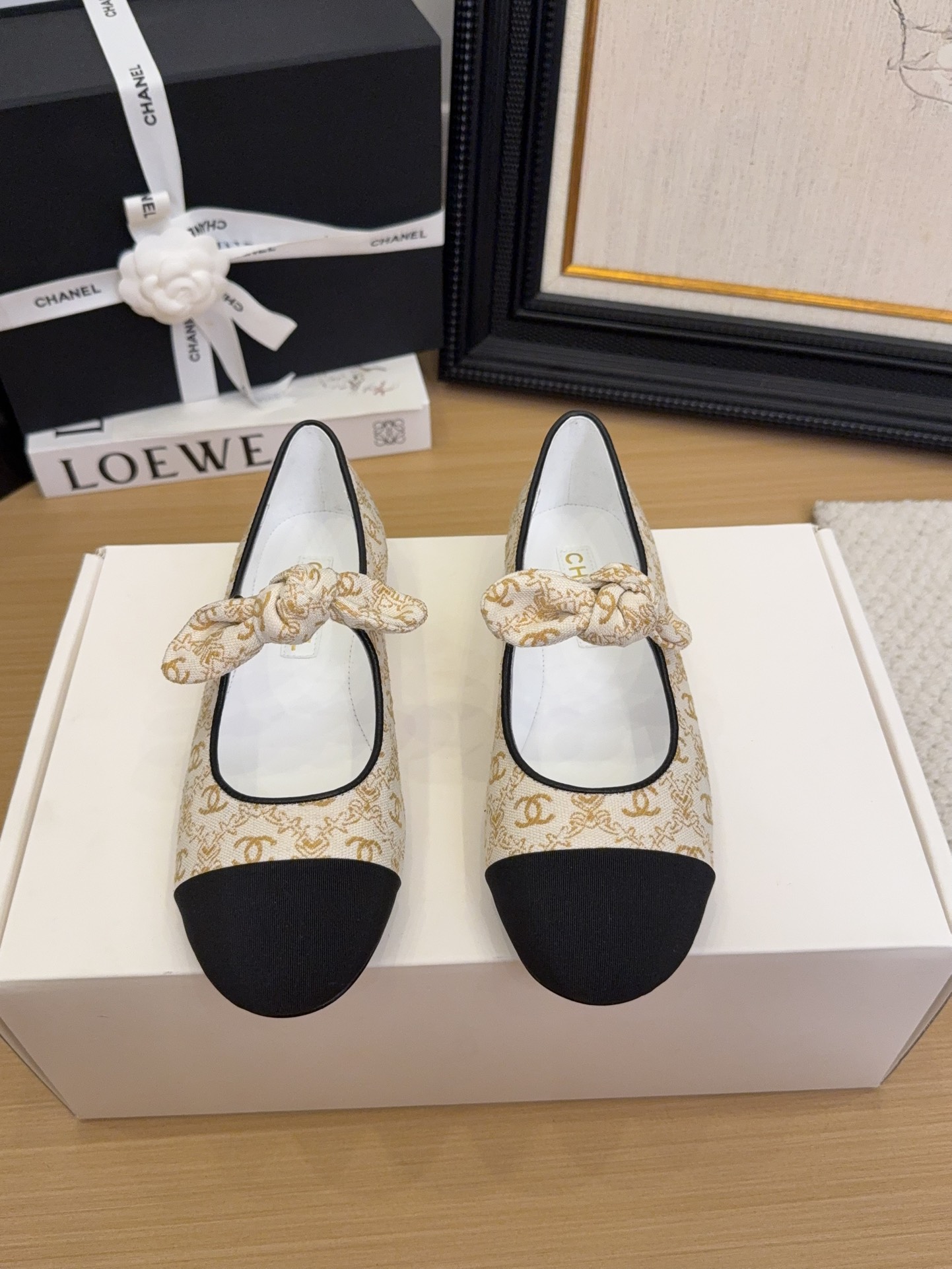 Elegant Chanel 25 Ballet Flats with Bow Detail - Authentic Italian Packaging 4 i1744209868 1091 7
