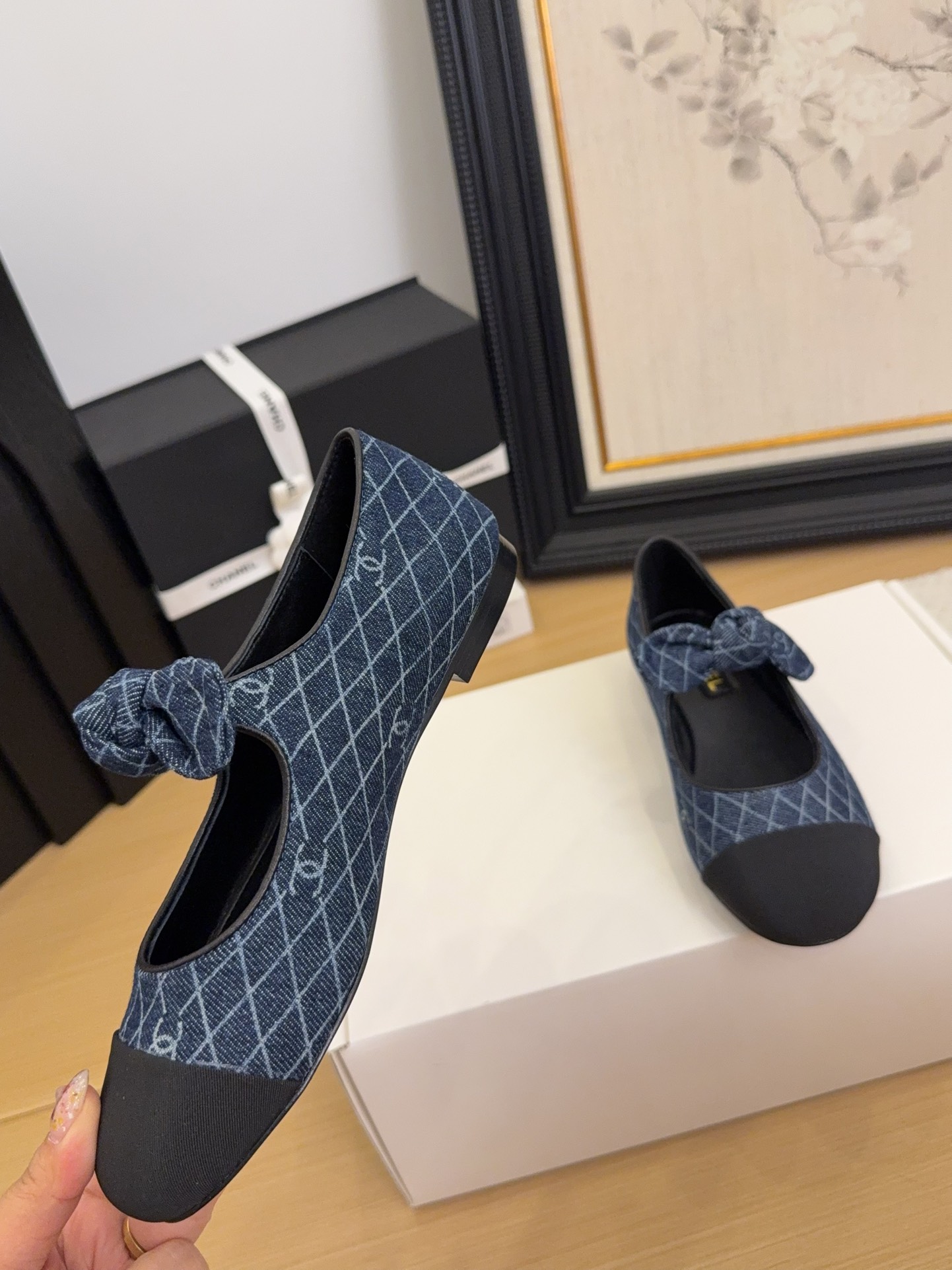 Chanel 25 Women's Denim Ballet Flats with Bow Accent - Authentic Design 5 i1744210014 1101 0