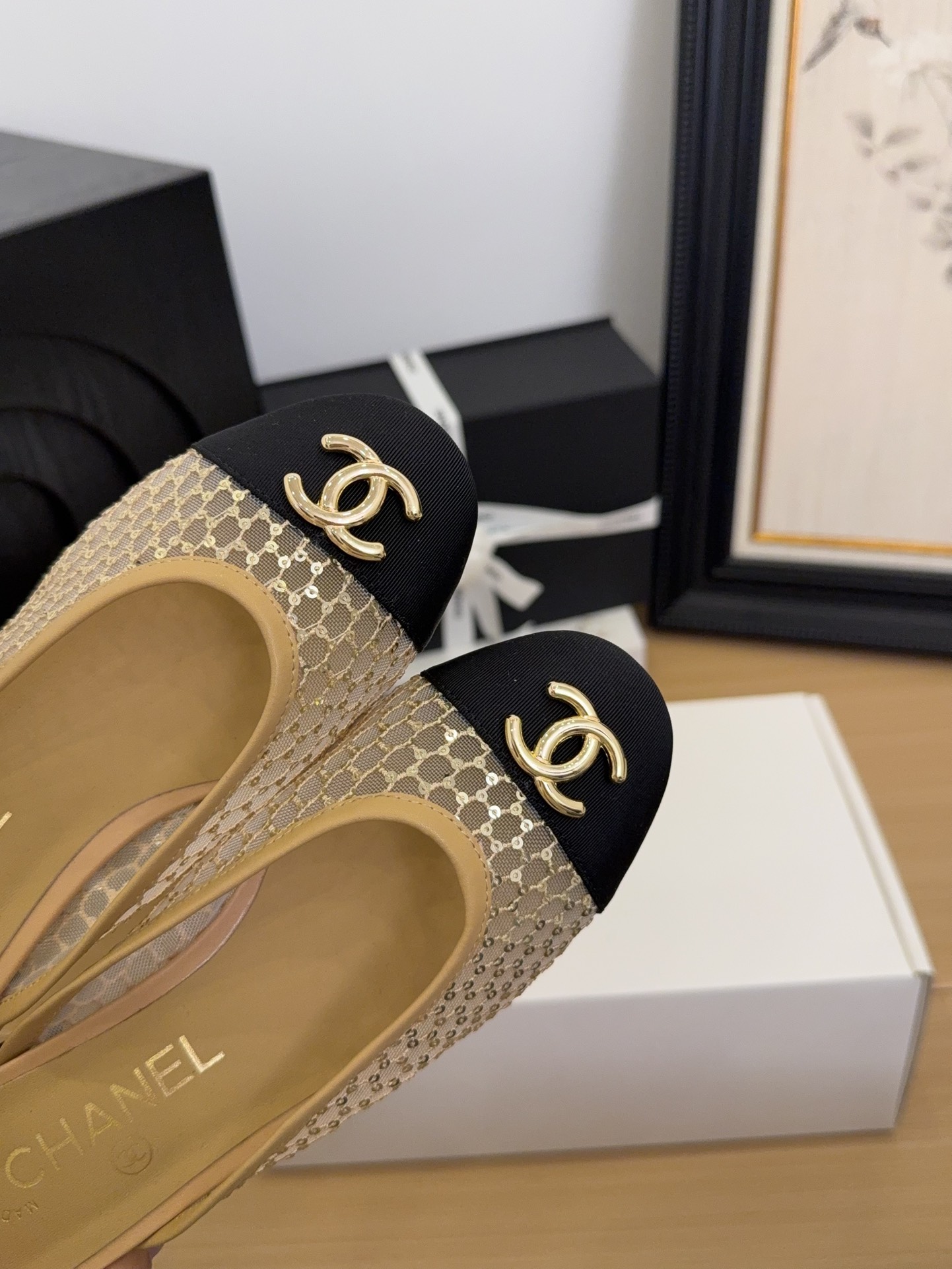 Elegant Mules - Beige Mules with Black Cap-toe and Block Heel 9 i1744510010 1381 2