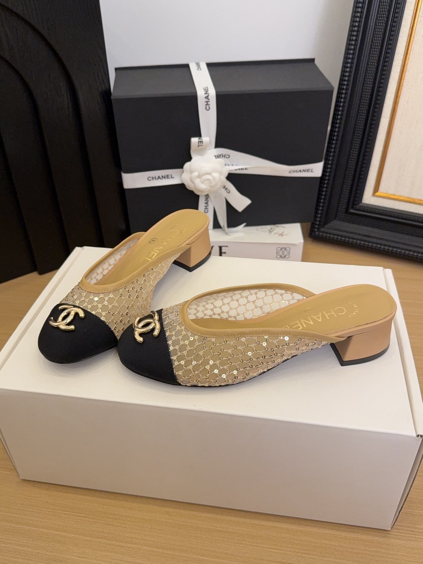 Elegant Mules - Beige Mules with Black Cap-toe and Block Heel 4 i1744510010 4482 7