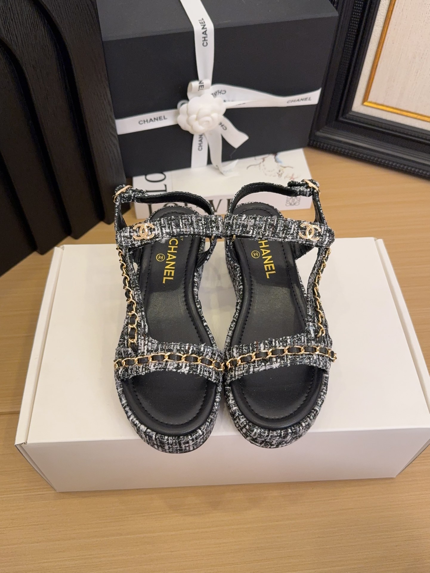 NO:244402,[Spot sale] *25 Counter [authentic grade] version!  !  Official catalog Numbers of codes 35, 36, 37, 38, 39 (34/40/41 Custom made to communicate with customer service) are equipped with genuine Italian packaging, sandals, sandals19860909【现货发售】 *25 专柜【正品级】版本！！ 官方目录 码数35、36、37、38、39 (34/40/41 需要定做跟客服♂沟通) 均配有意大利正品包装,凉鞋,sandals,Women's Shoes