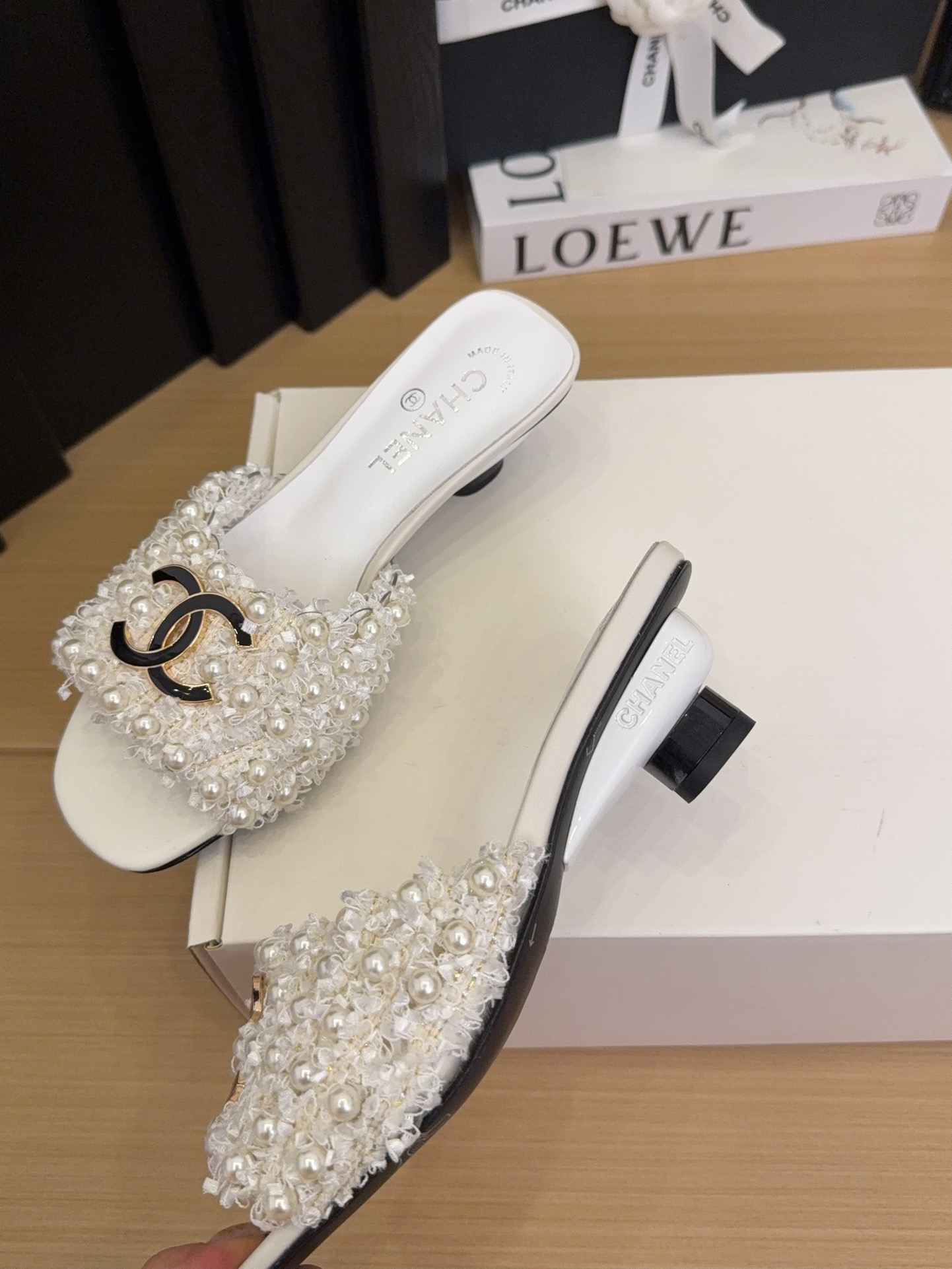 Elegant Pearl Embellished Mules - Comfortable Heel Height, Sizes 35-39 1 Elegant Pearl Embellished Mules - Comfortable Heel Height, Sizes 35-39