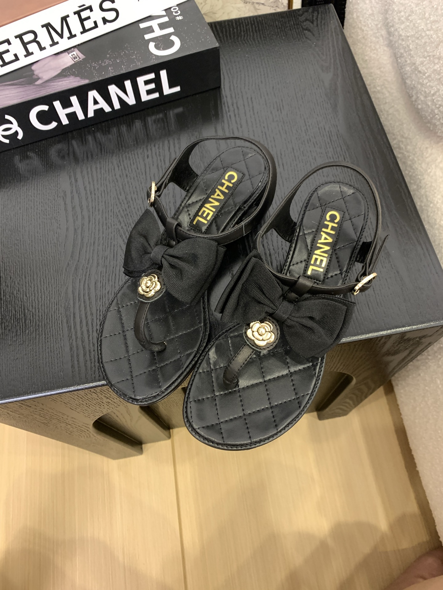 Chanel Women's Thong Sandals with Bow and Pearl Detail - Classic Style 4 i1745389637202 4569 0 1