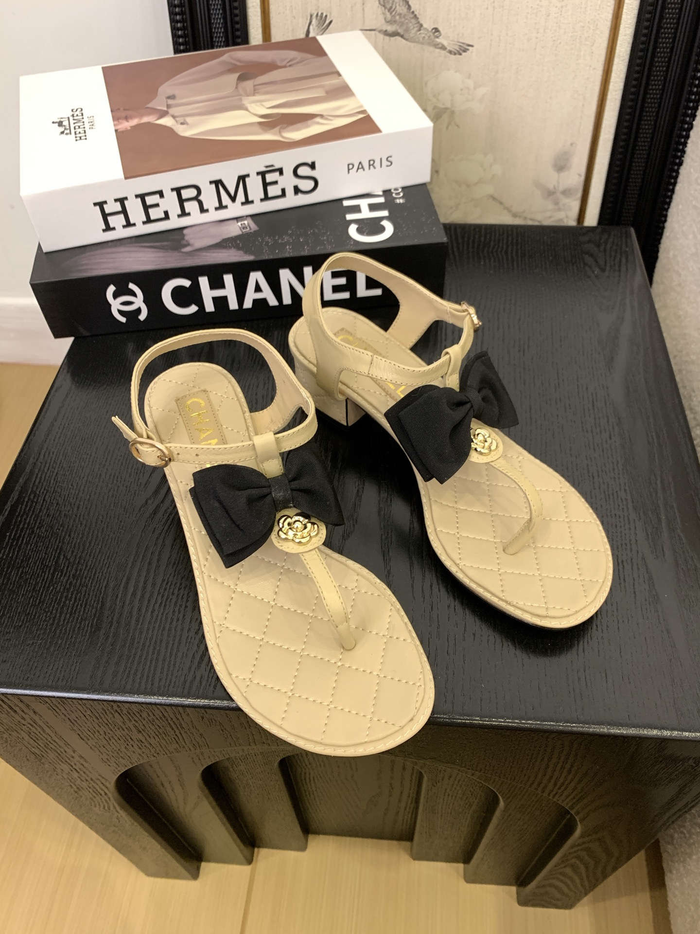 Chanel Women's Classic Thong Sandals with Pearl Buckle - Stylish & Comfortable 5 i1745389788816 3115 0 3
